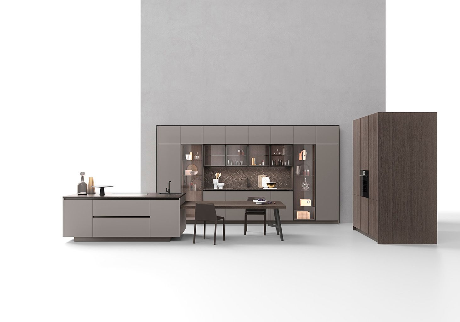 Cucina moderna con mobili grigi, isola, vetrina integrata, tavolo da pranzo e alto mobile contenitore con effetto legno.