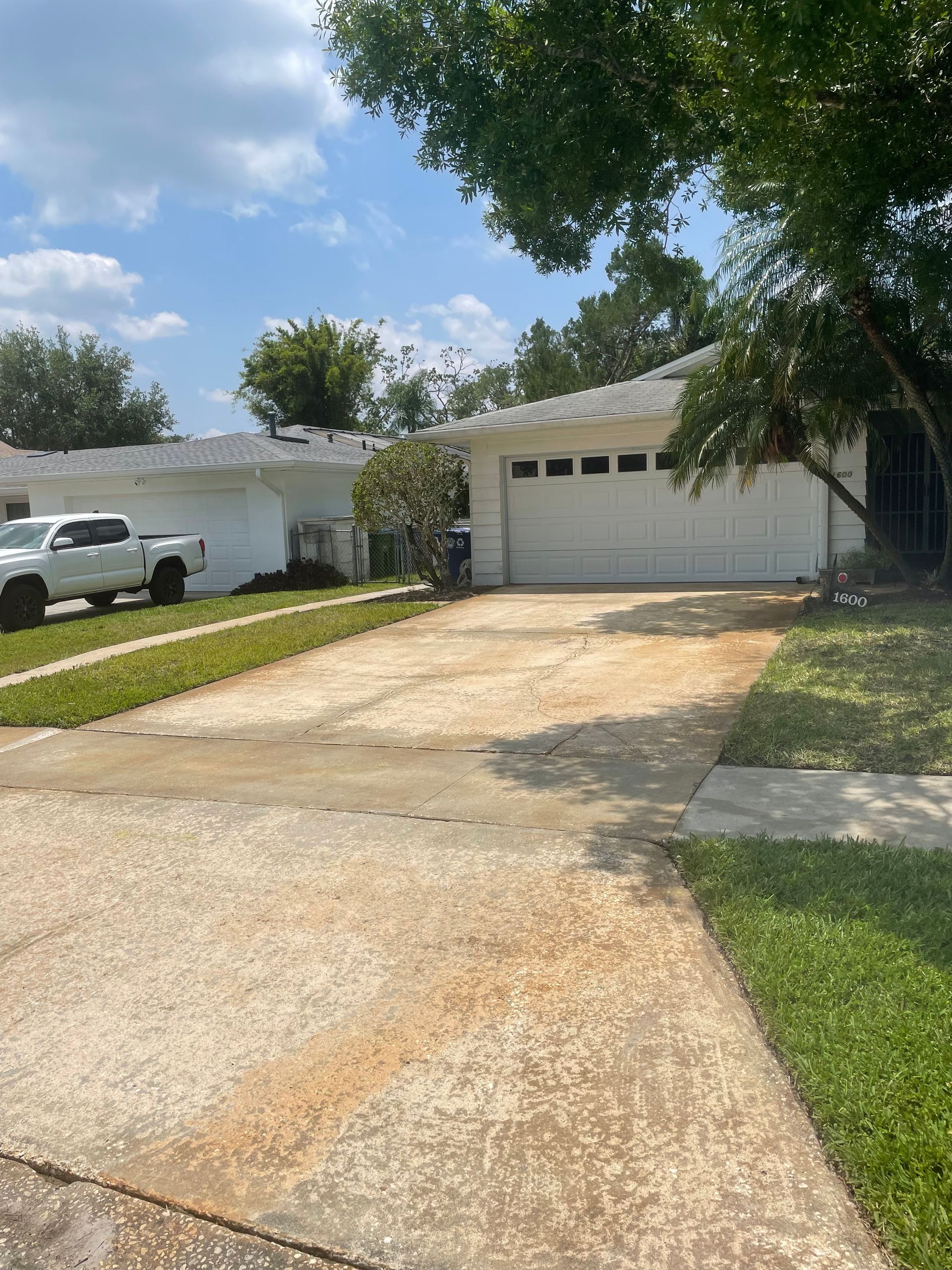 Nice driveway — Orlando, FL — Power House Wash