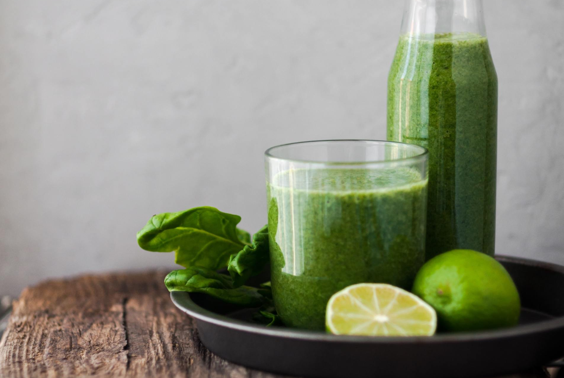 reese witherspoons green smoothie