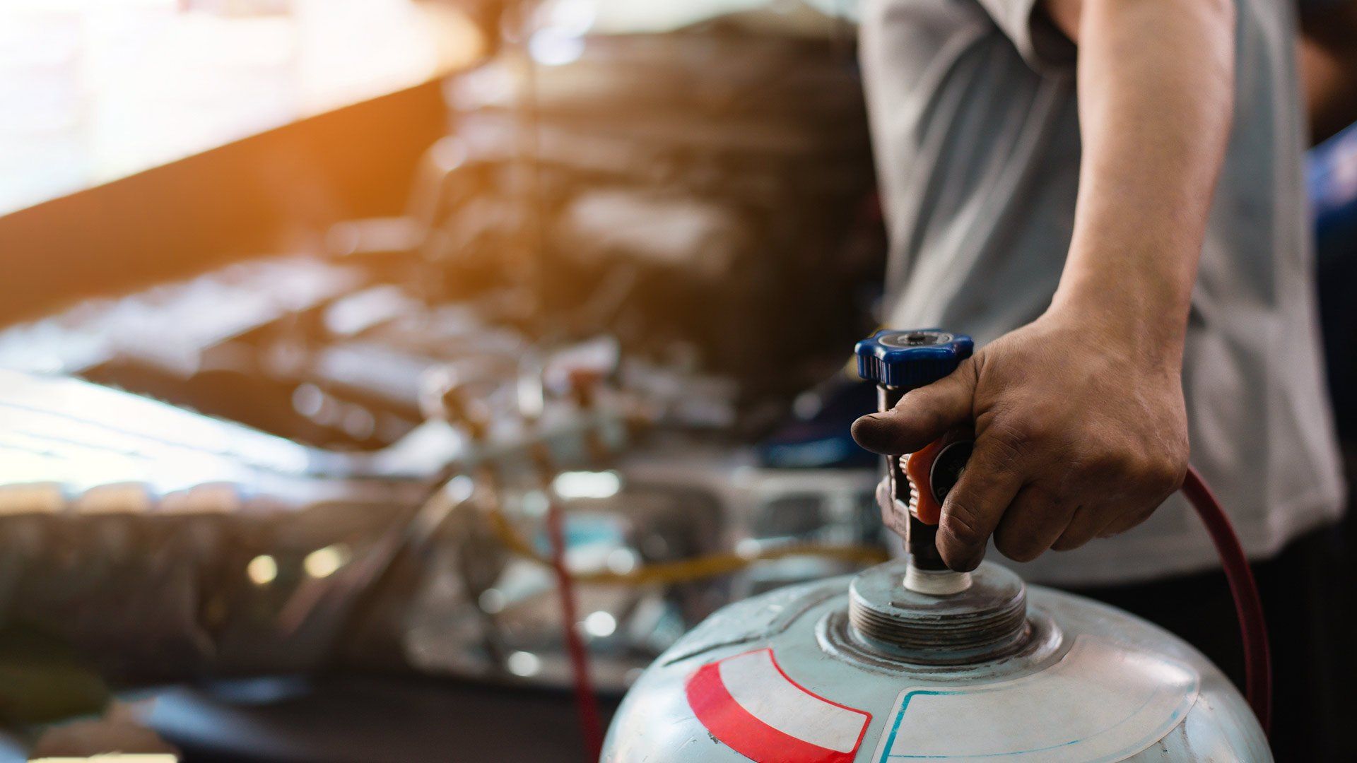 Auto Air Conditioner Re-Gassing, Degassing & More!