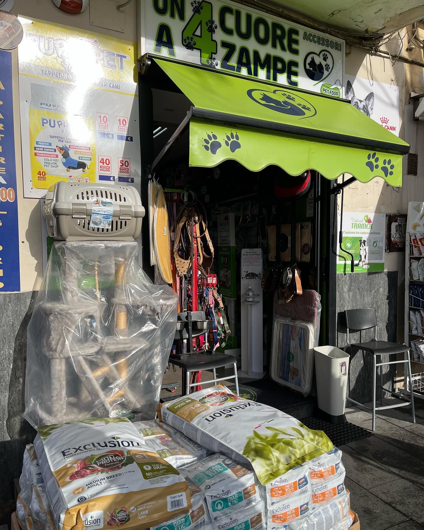 negozio di mangimi per animali