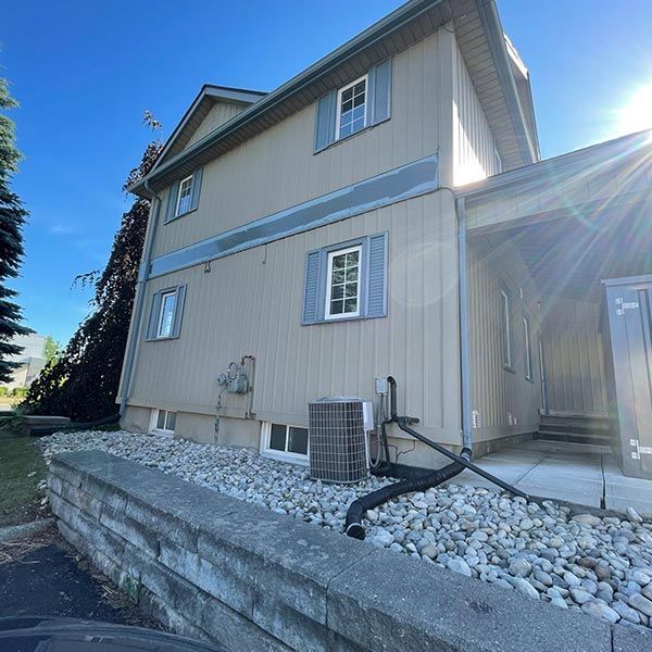 House Exterior with Vinyl Siding — Woodstock, ON — Exterior Kleen