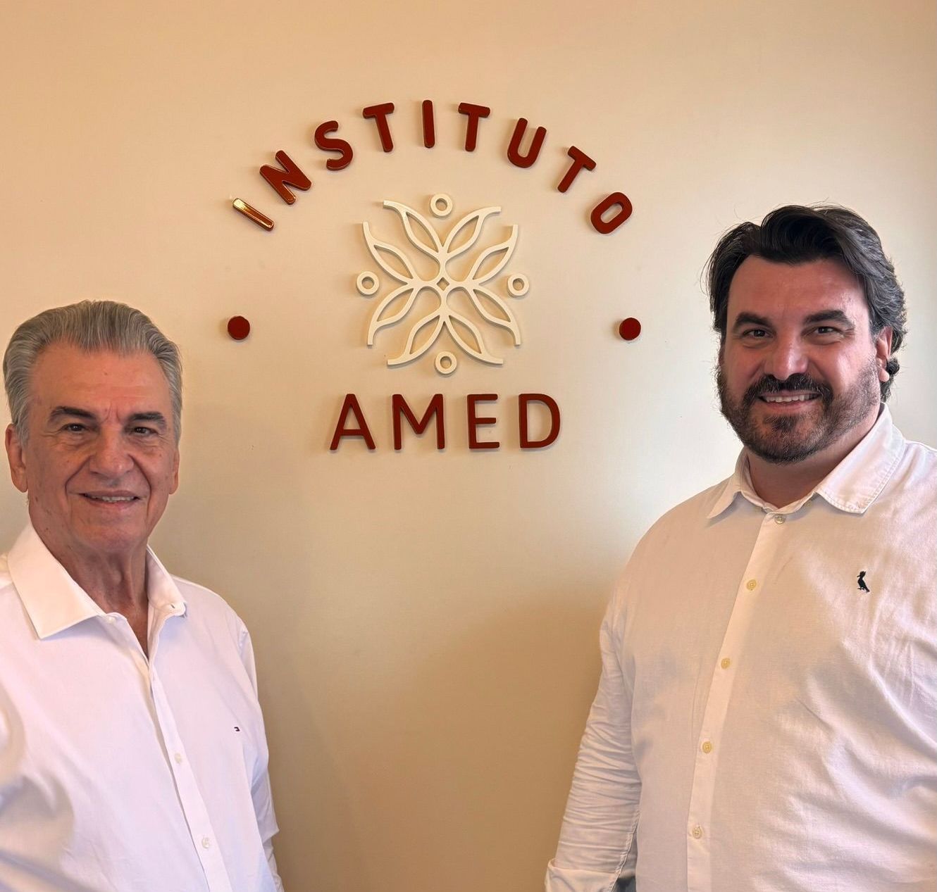 Dr. José Amério e Dr. Eduardo Goes no instituto amed