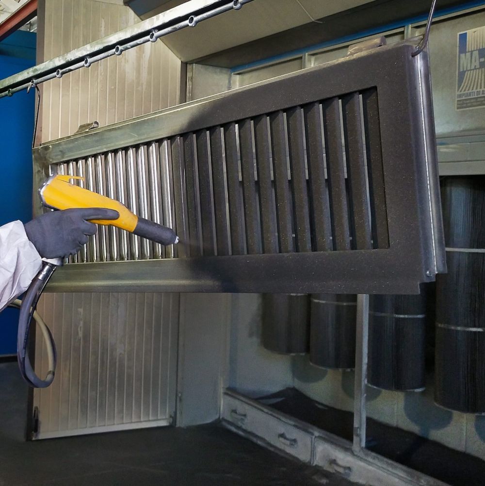 Verniciatura di una persiana