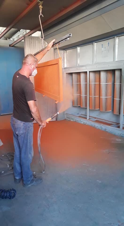 Verniciatura arancione