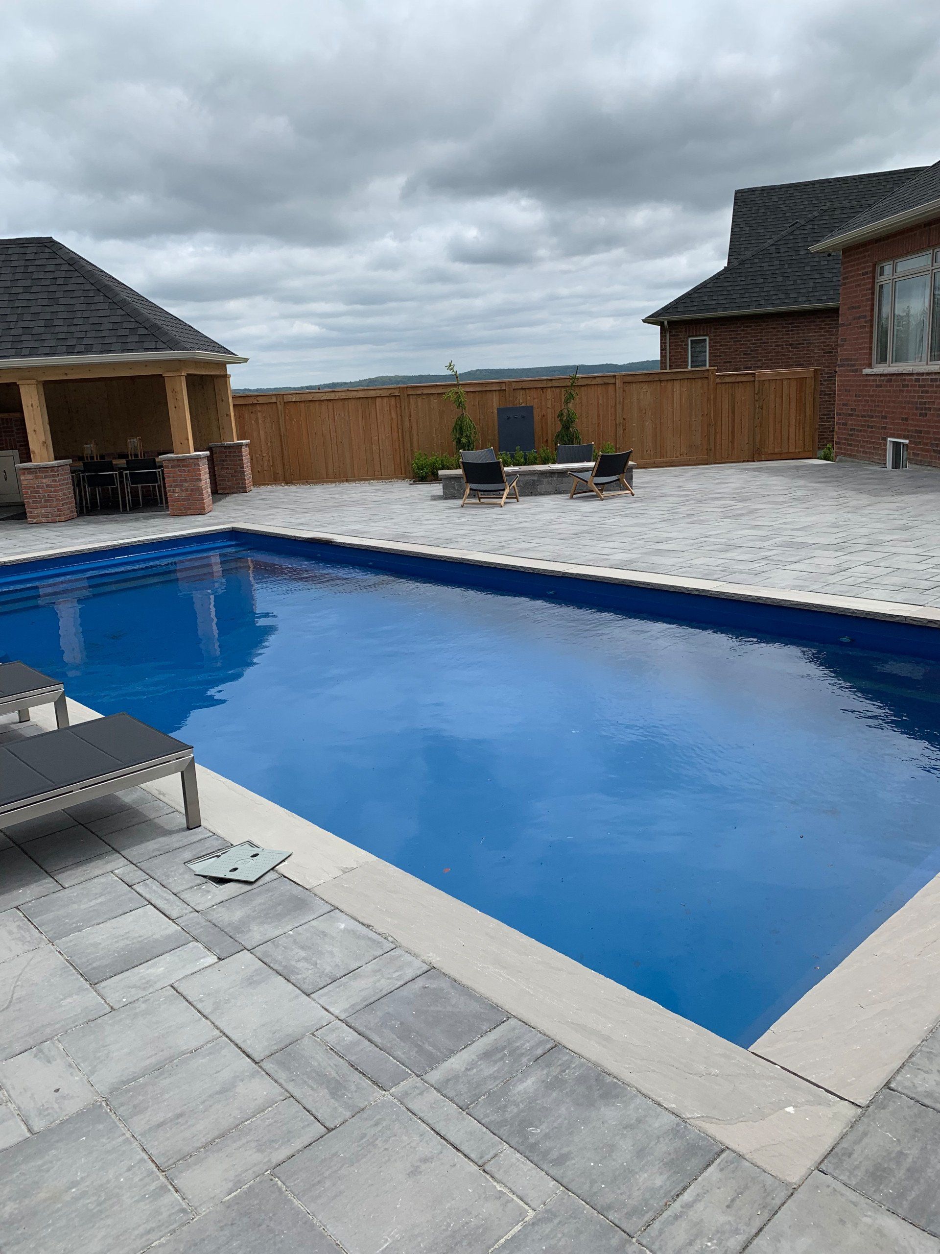 Bradford Dolphin Fiberglass Pool 3 Day Pools