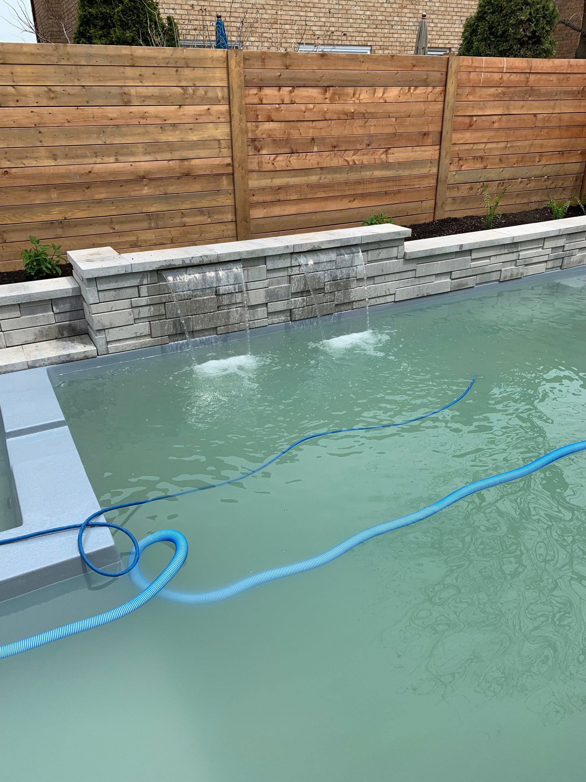 Brampton Party Fiberglass Pool with Spa 3 Day Pools