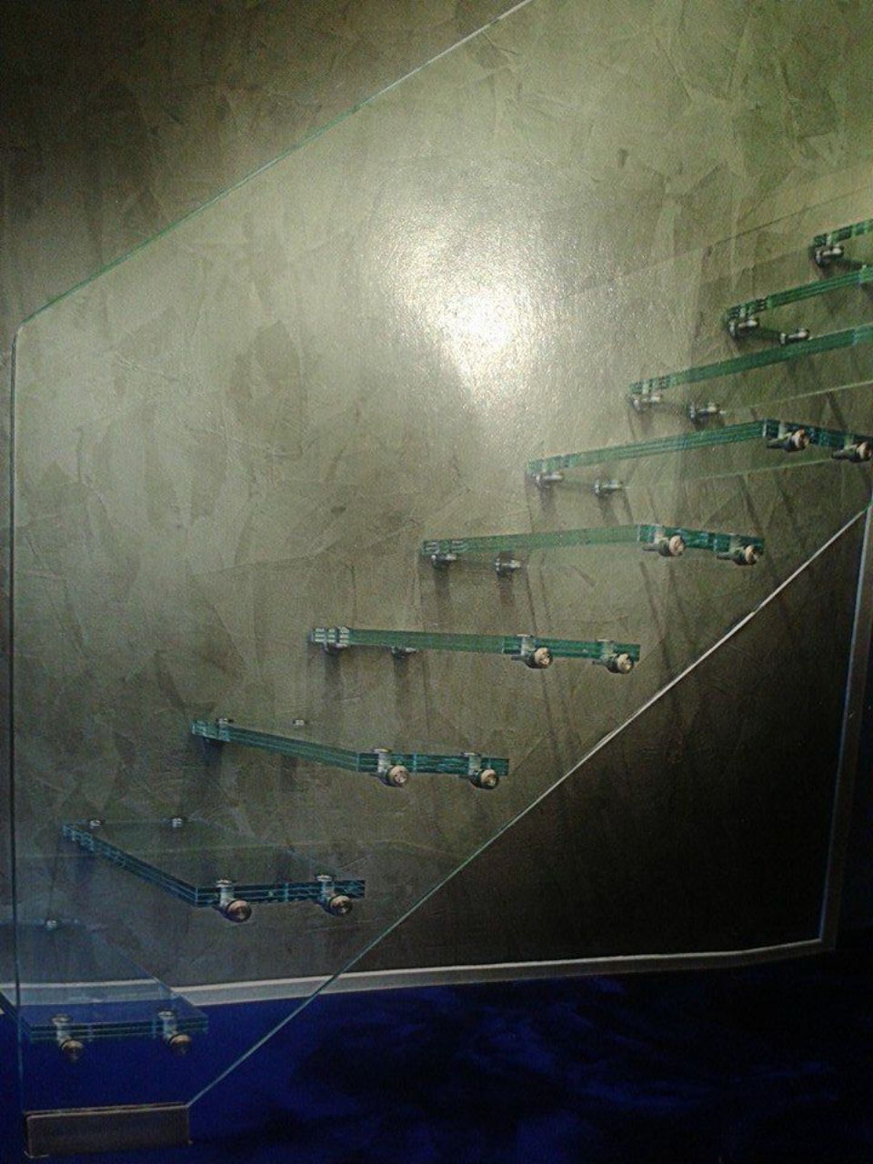 scalinata in vetro
