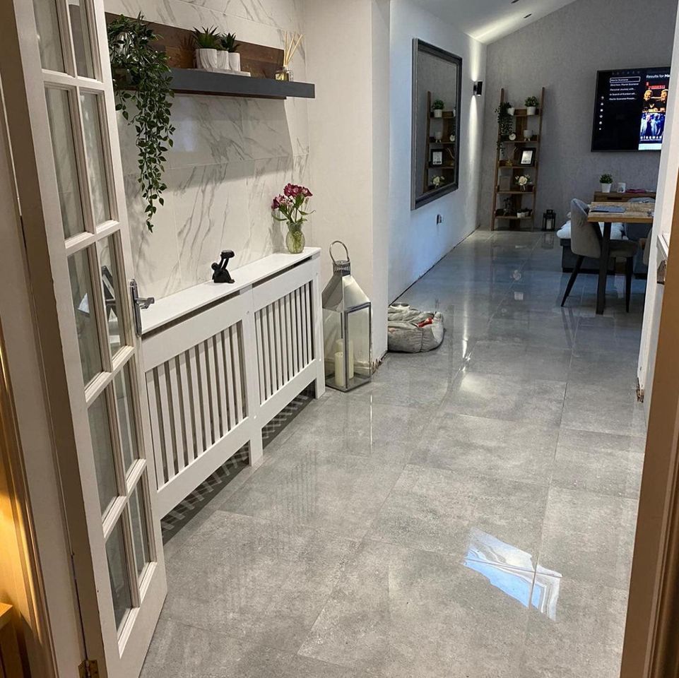 Kitchen tiles  bathroom tiles Blackburn Darwen