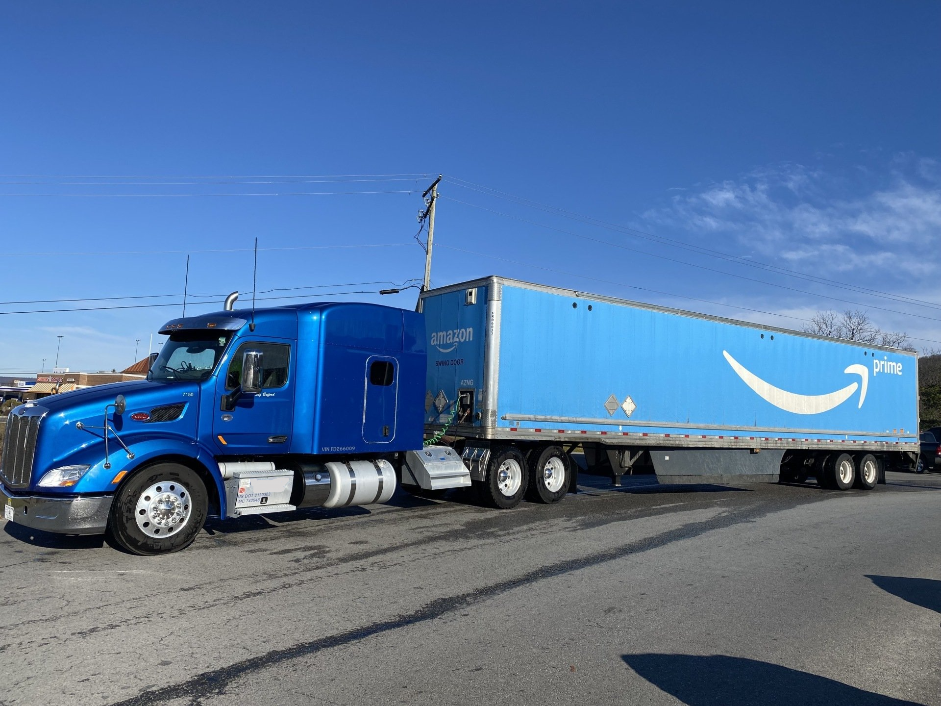 Man Delivering Parcel — Wilmington, DE — Gulf Coast Transport, Inc