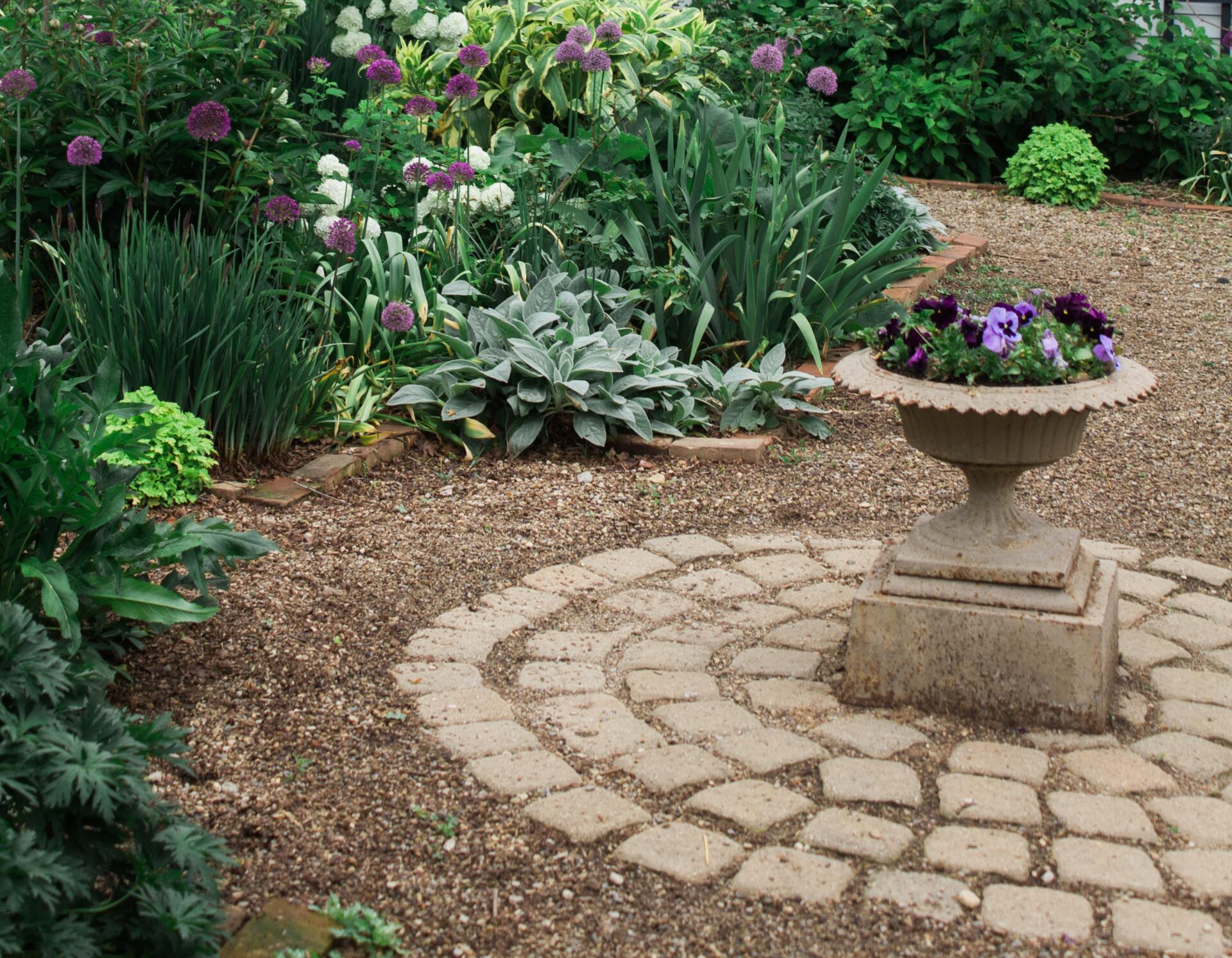 Hardscaping companies in glendale