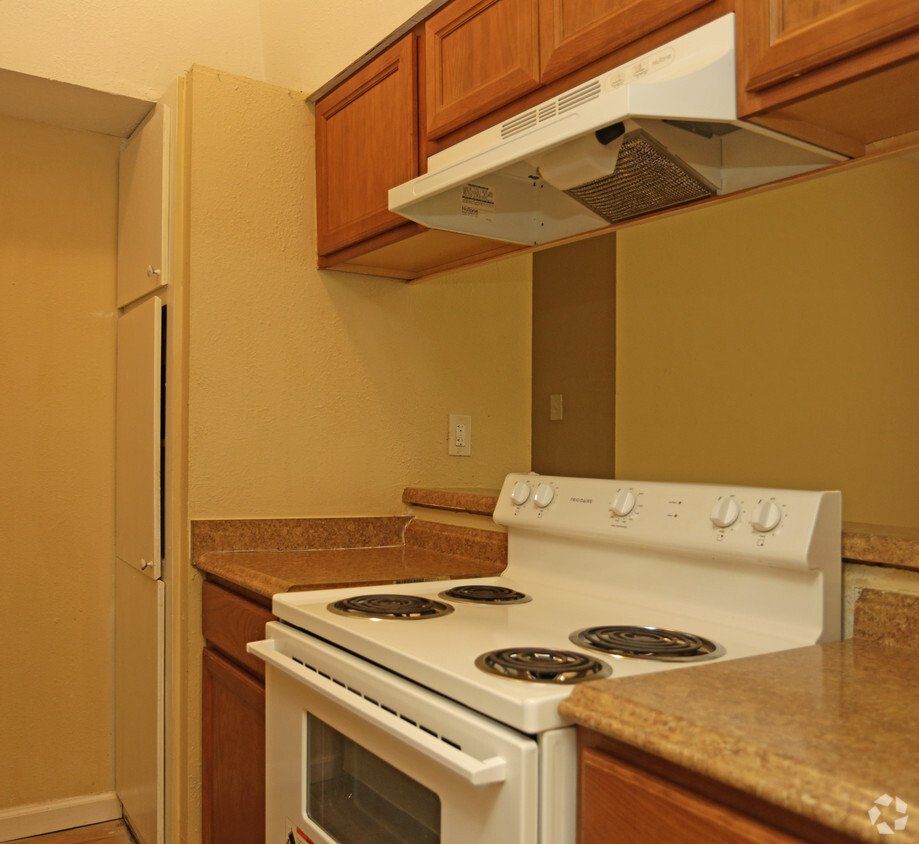 Jackson's Landing North New Orleans, LA Apartment Homes