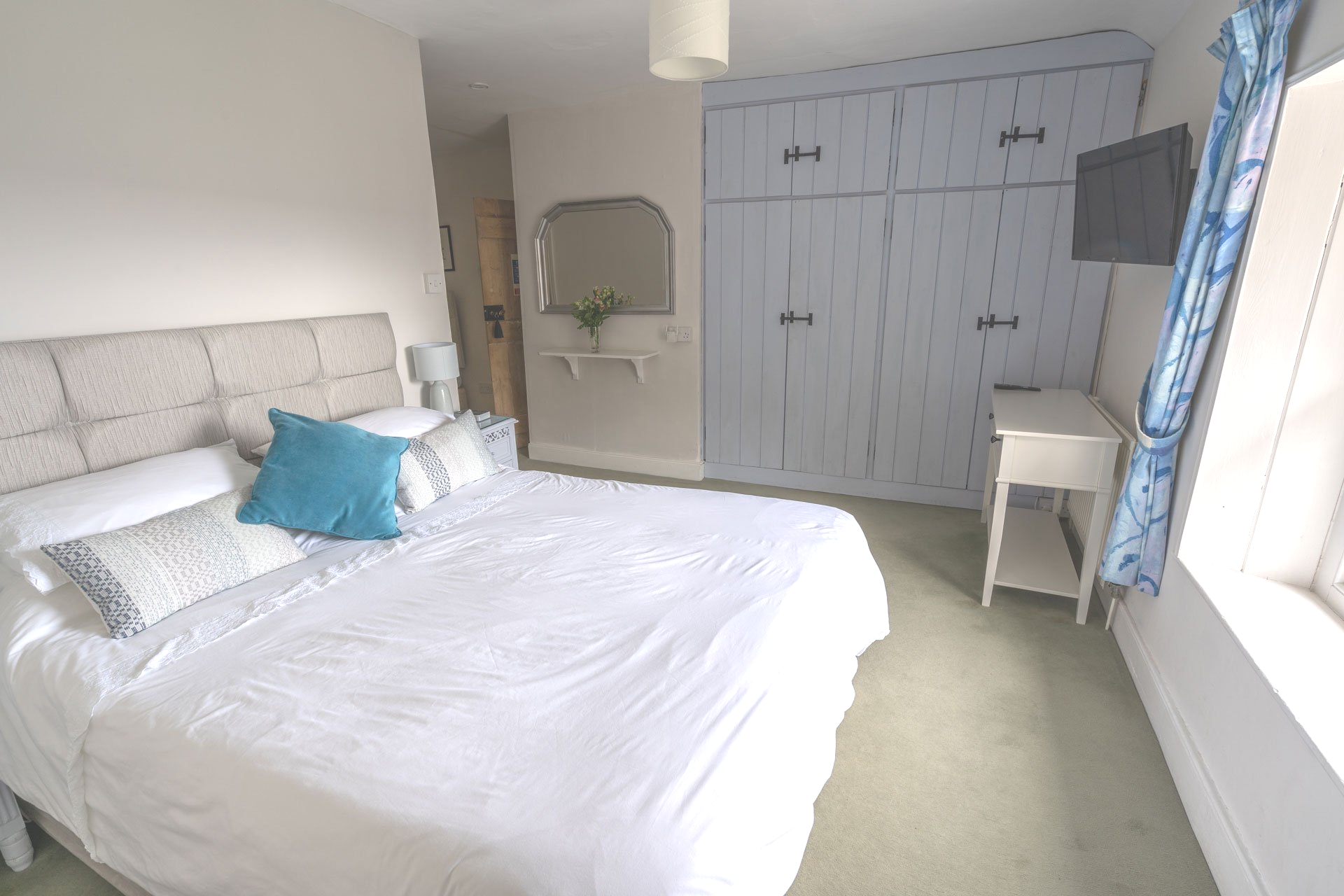 The bluebell room at the draen