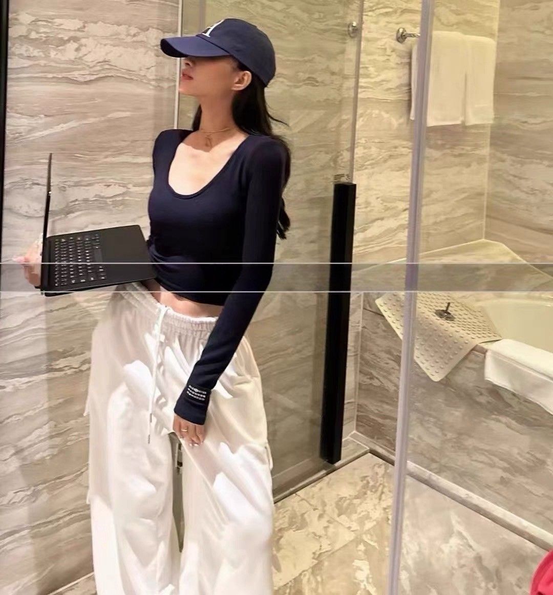 +11元多1件 X現貨X一件免運X 免穿內衣系列 秋冬新款百搭舒適V領長袖T恤