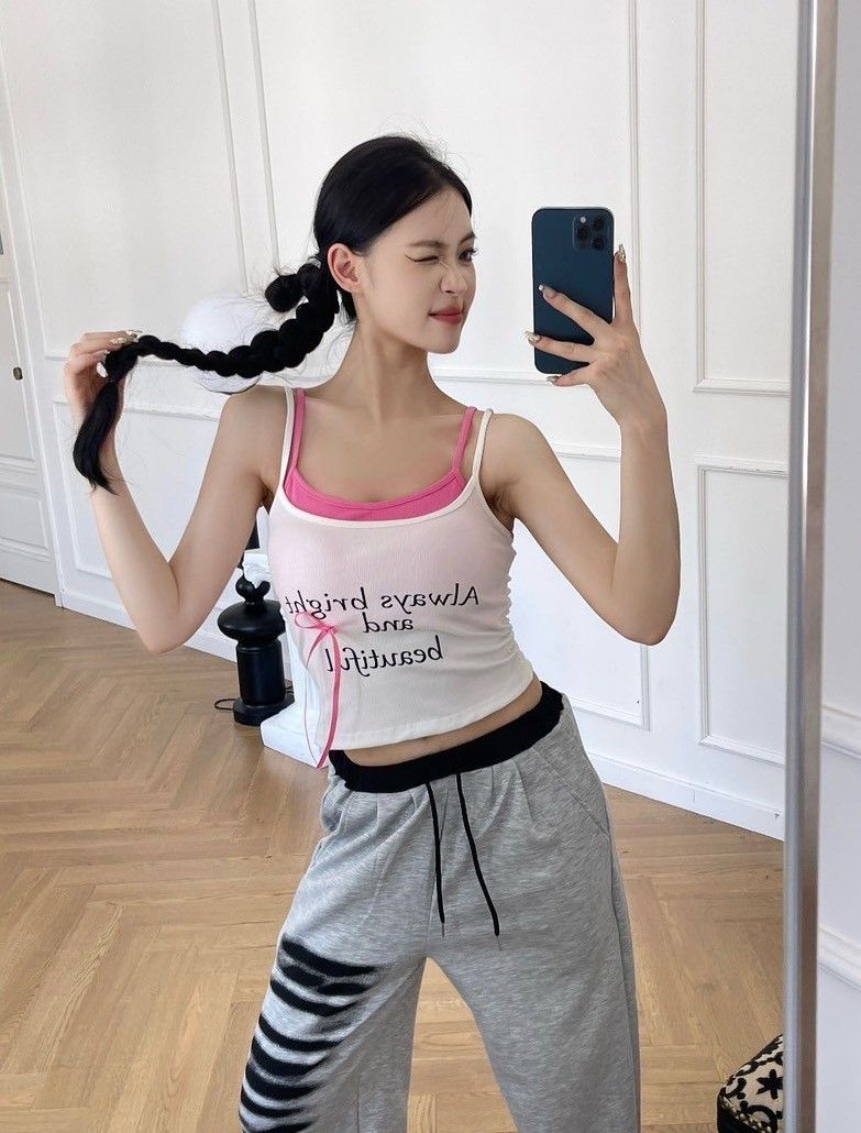 X現貨X多件優惠X 免穿內衣系列 芭蕾風假兩件蝴蝶結字母吊帶背心-2色