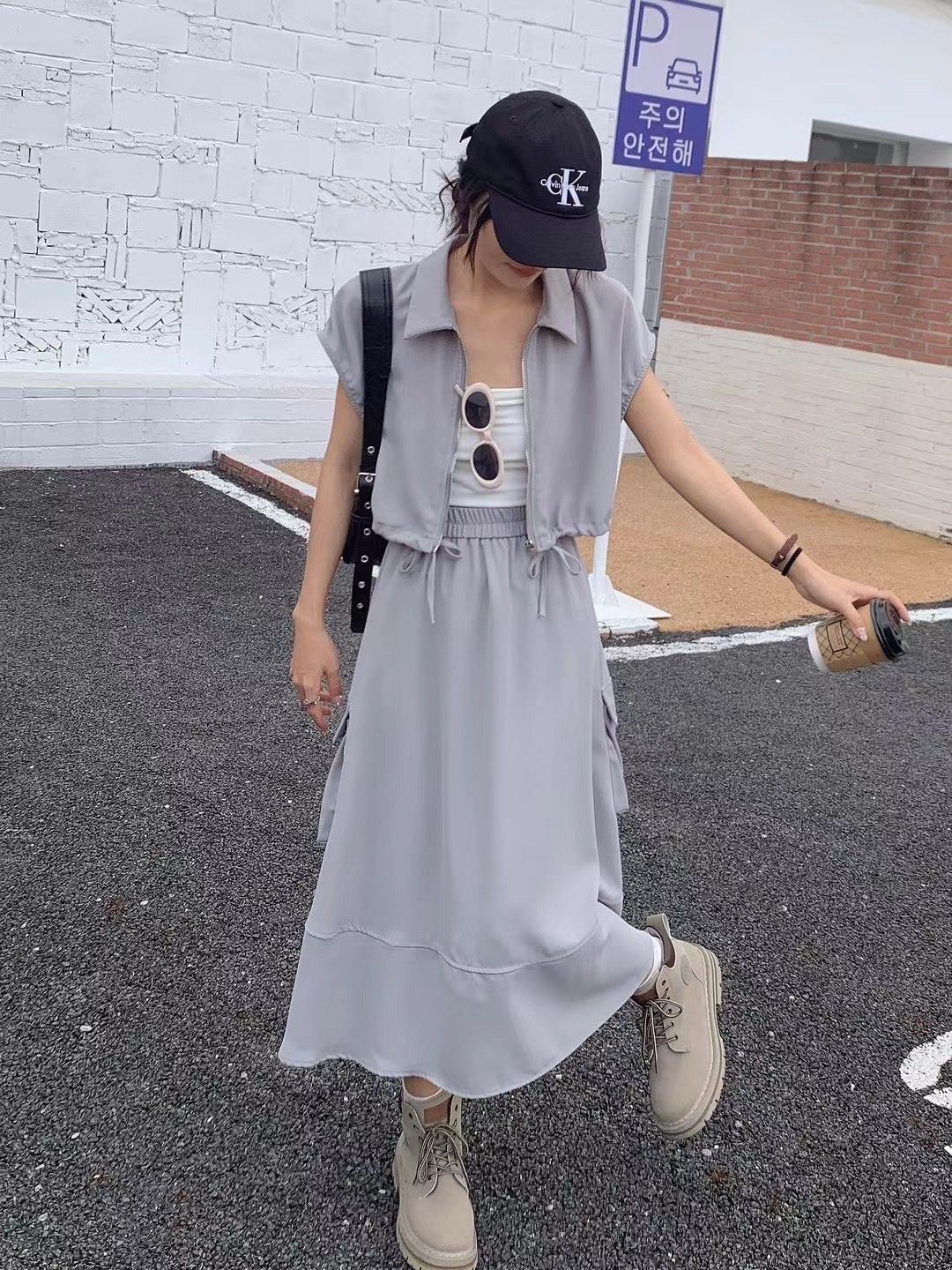 X現貨X一件免運X 簡約又質感 拉鍊上衣配工裝長裙-3色