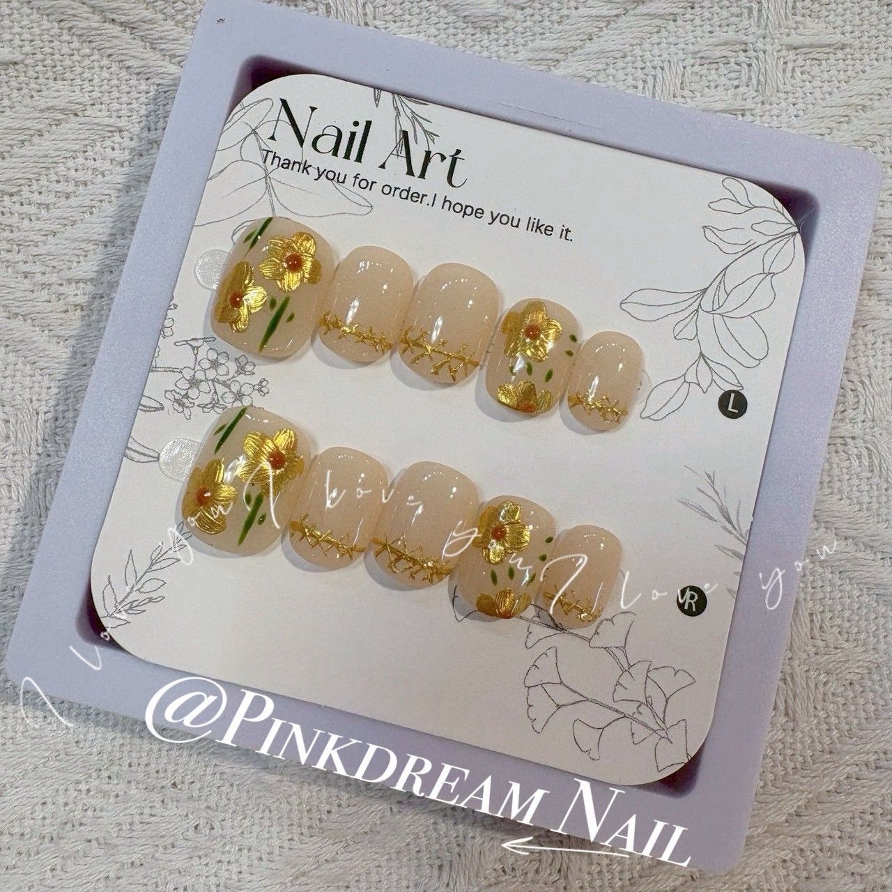 X現貨X一件免運X 超水指尖服飾 1.5公分豆豆甲/黃金花語 /原創設計手工穿戴甲/附贈工具包/附贈收納盒