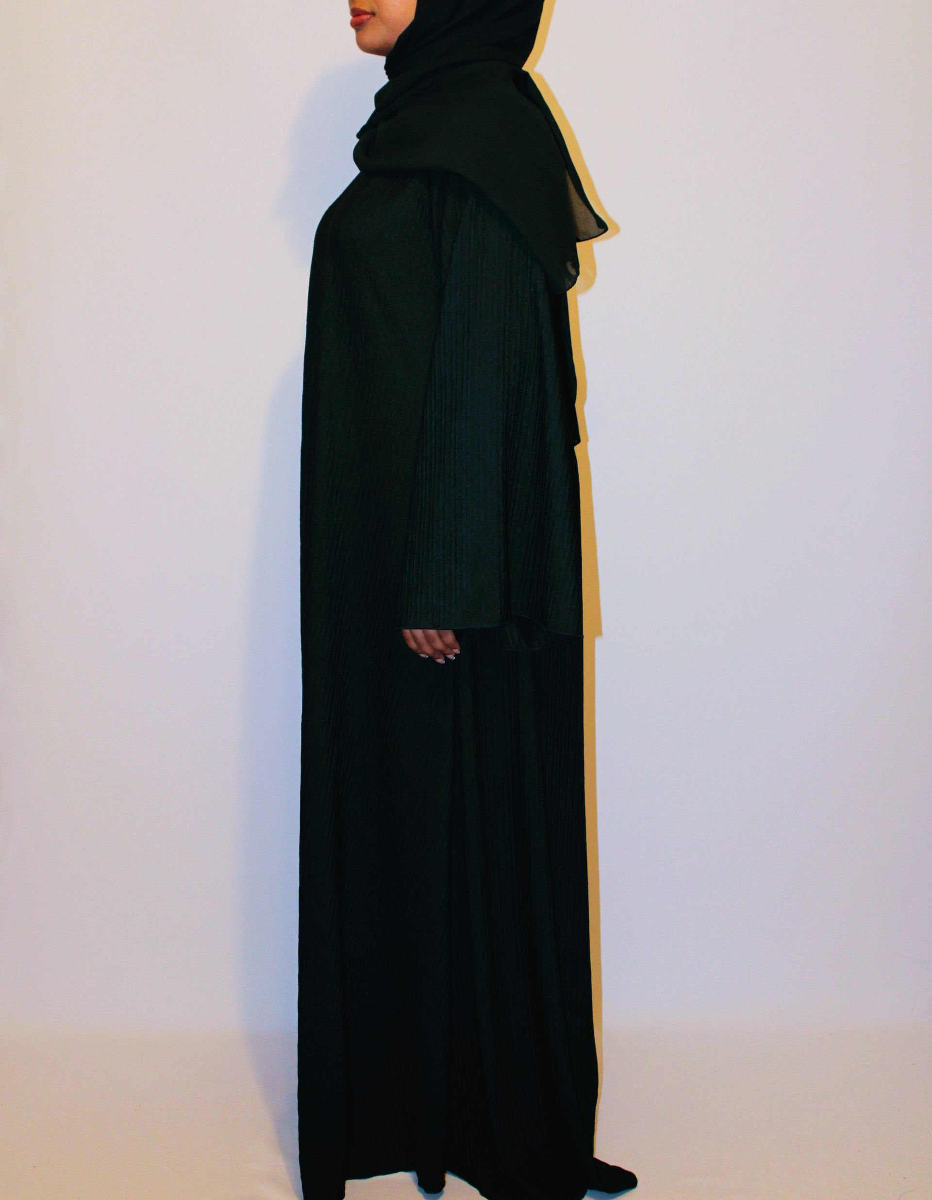 ALEENA - Textured flowy abaya - Green