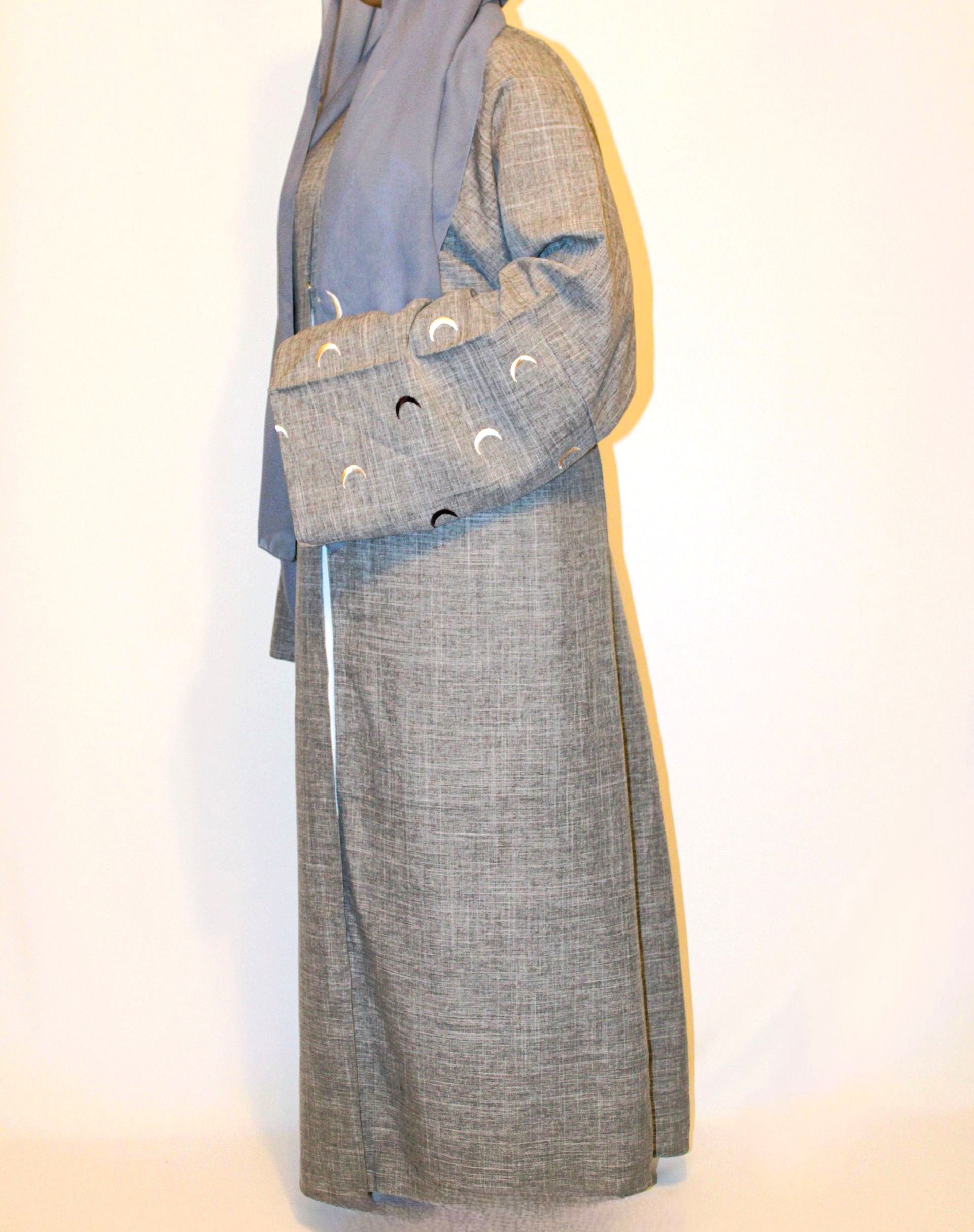 MAHEEN- Moon Buttoned Abaya - Grey
