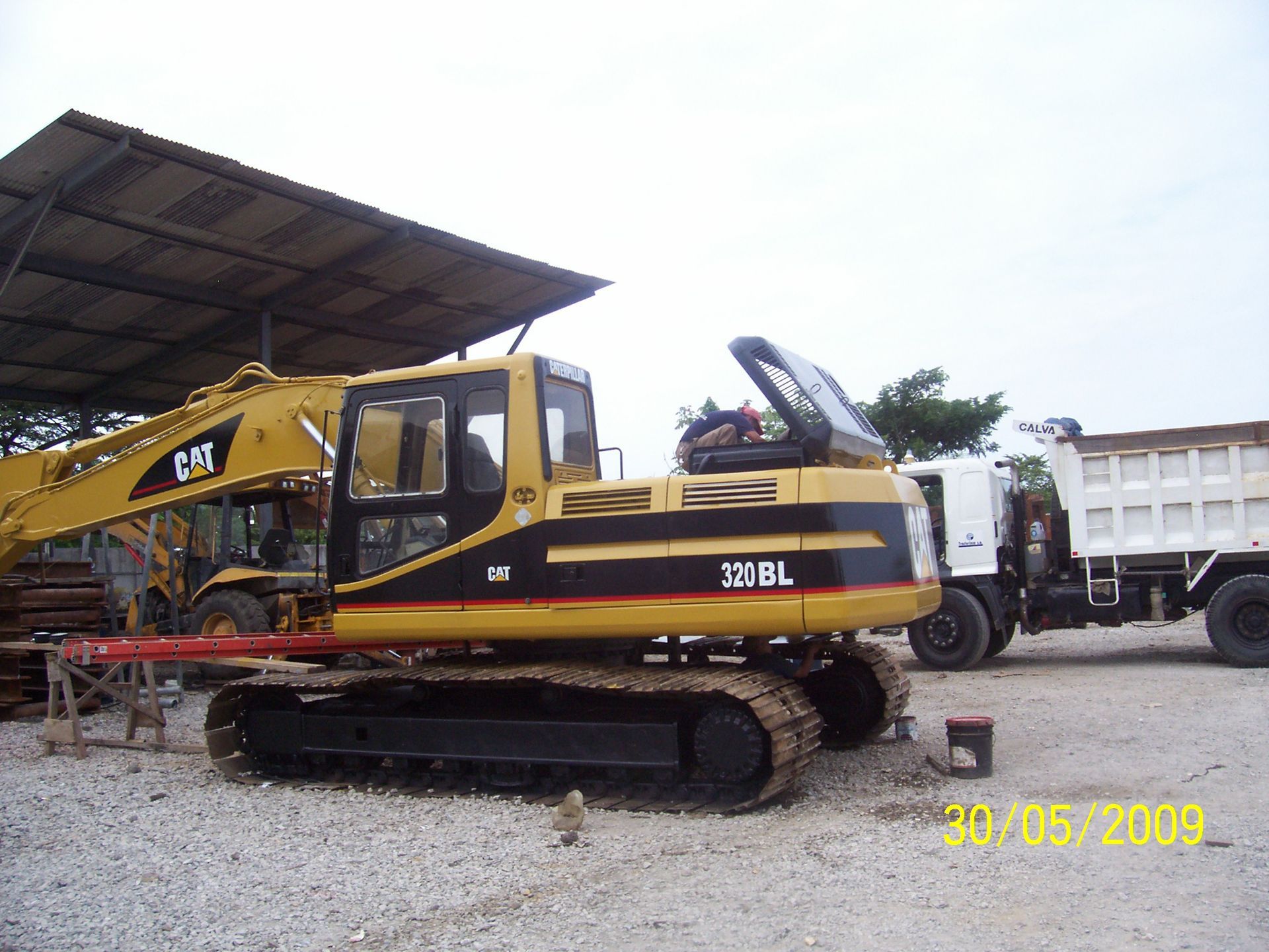 Sistema hidráulico para generadores y compresores