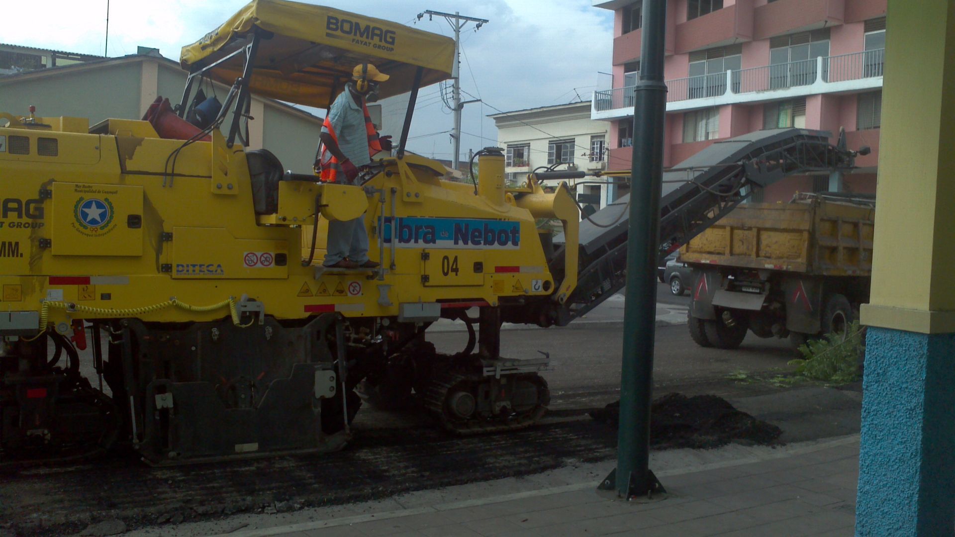 Sistema hidráulico para generadores y compresores