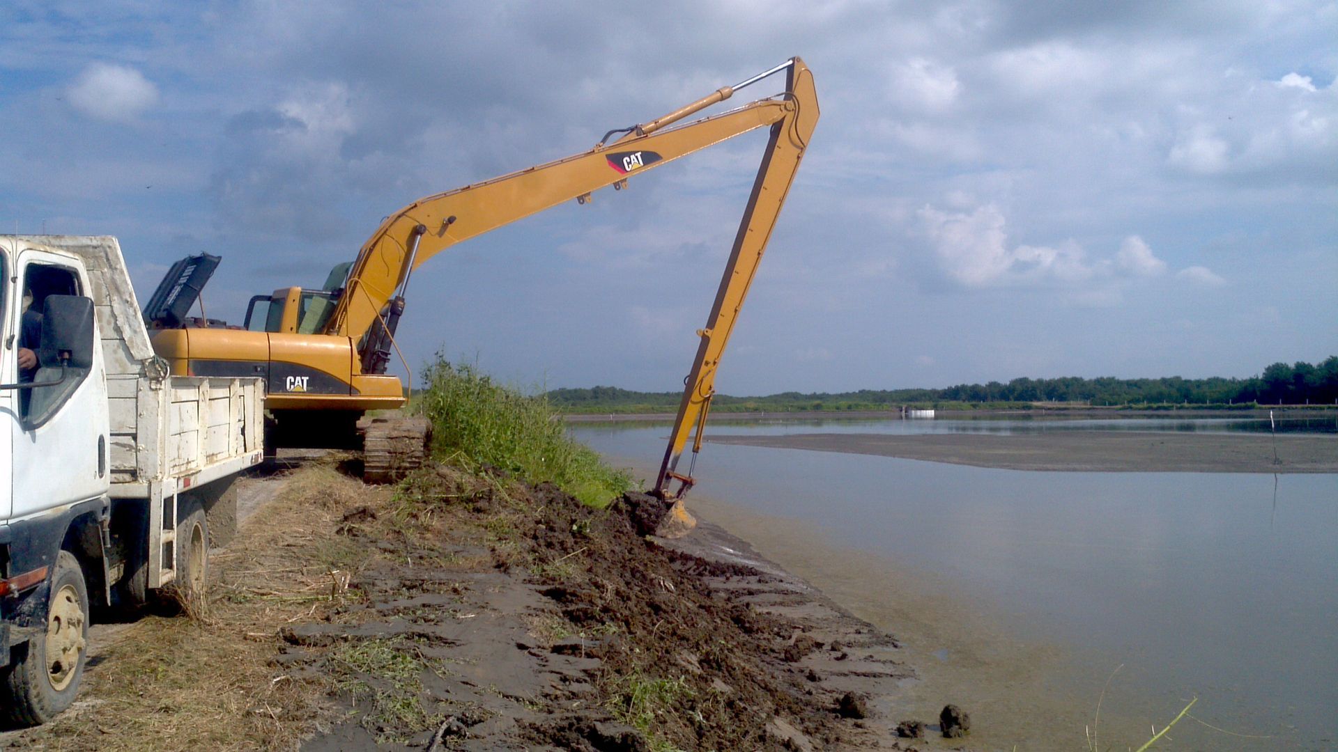 Sistema hidráulico para generadores y compresores