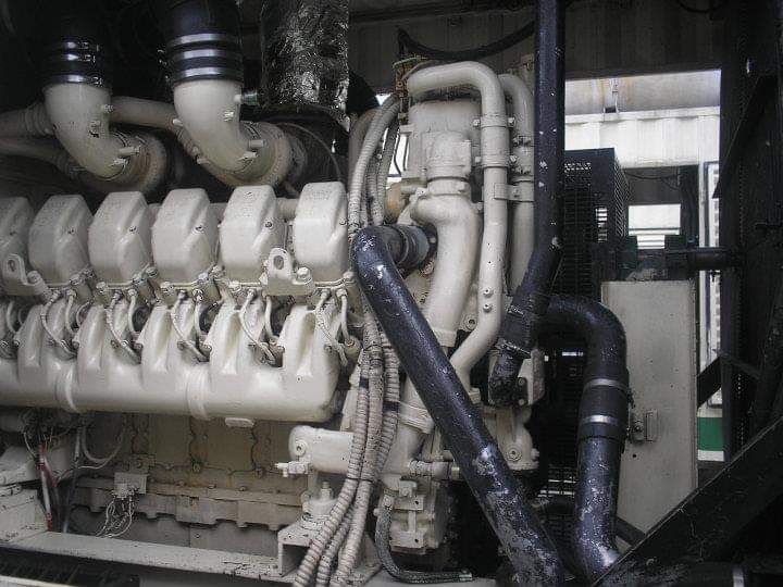 Sistema hidráulico para generadores y compresores