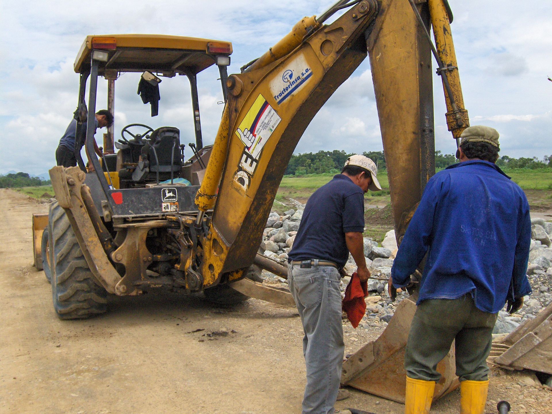 Sistema hidráulico para generadores y compresores