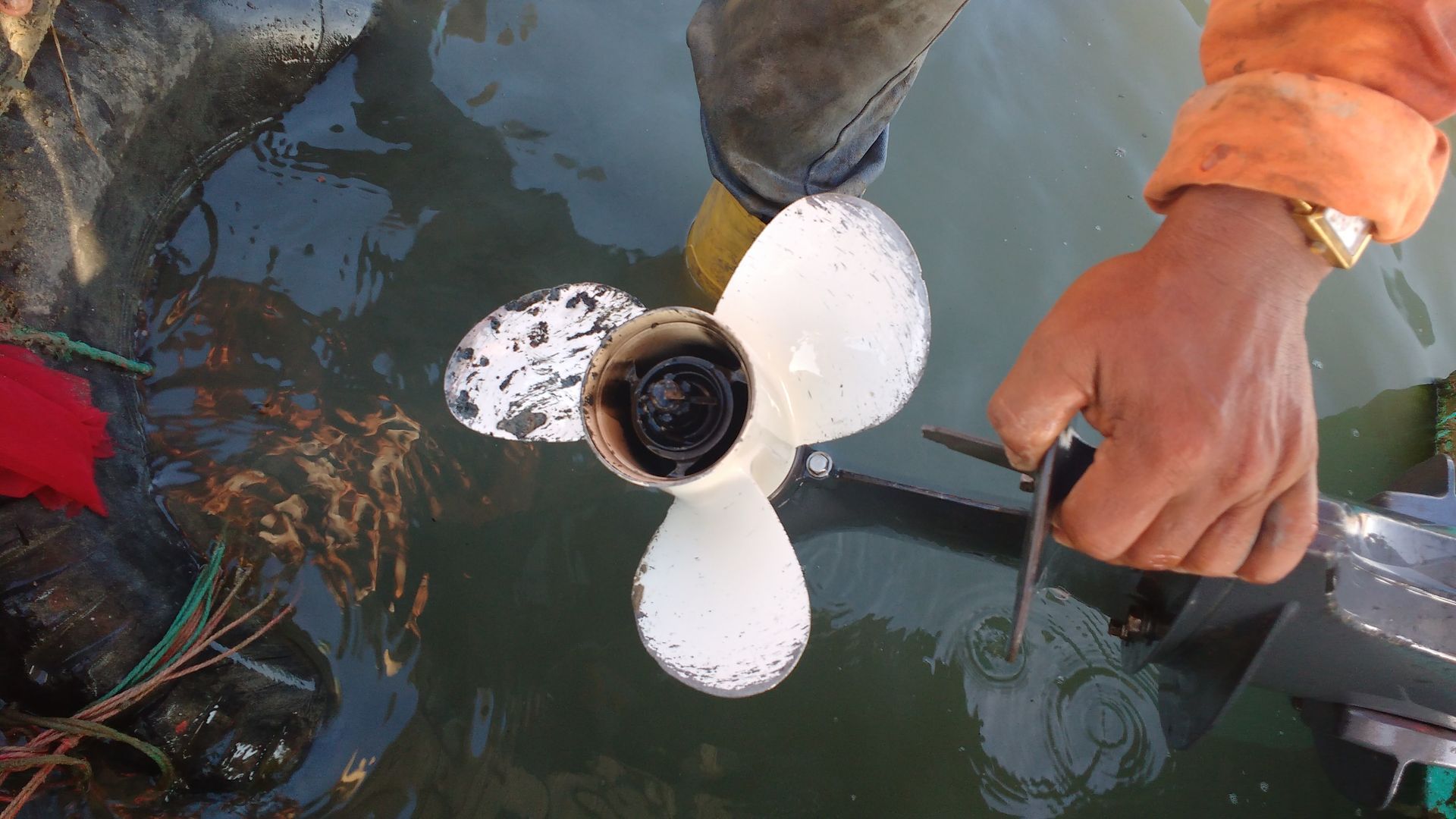 Sistemas electromecánicos para motores F/B