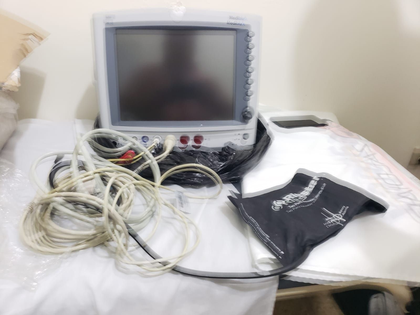 DS Datronic Systems Hnos Equipo Médico