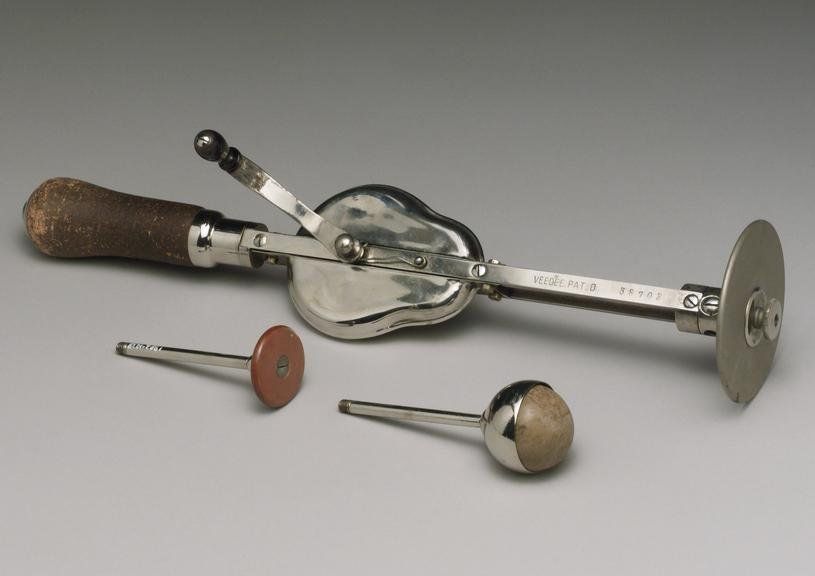image of early 20th century vibration device for treating pain
