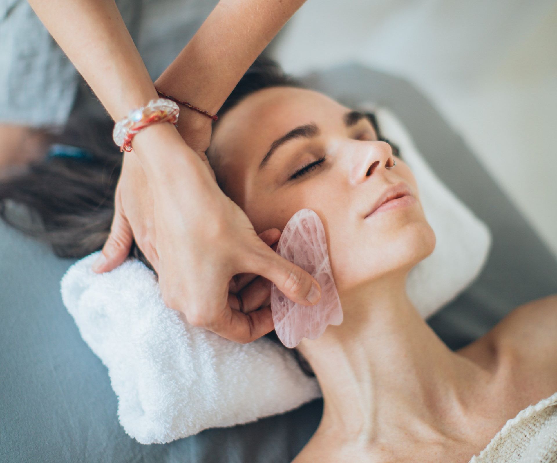 facial gua sha