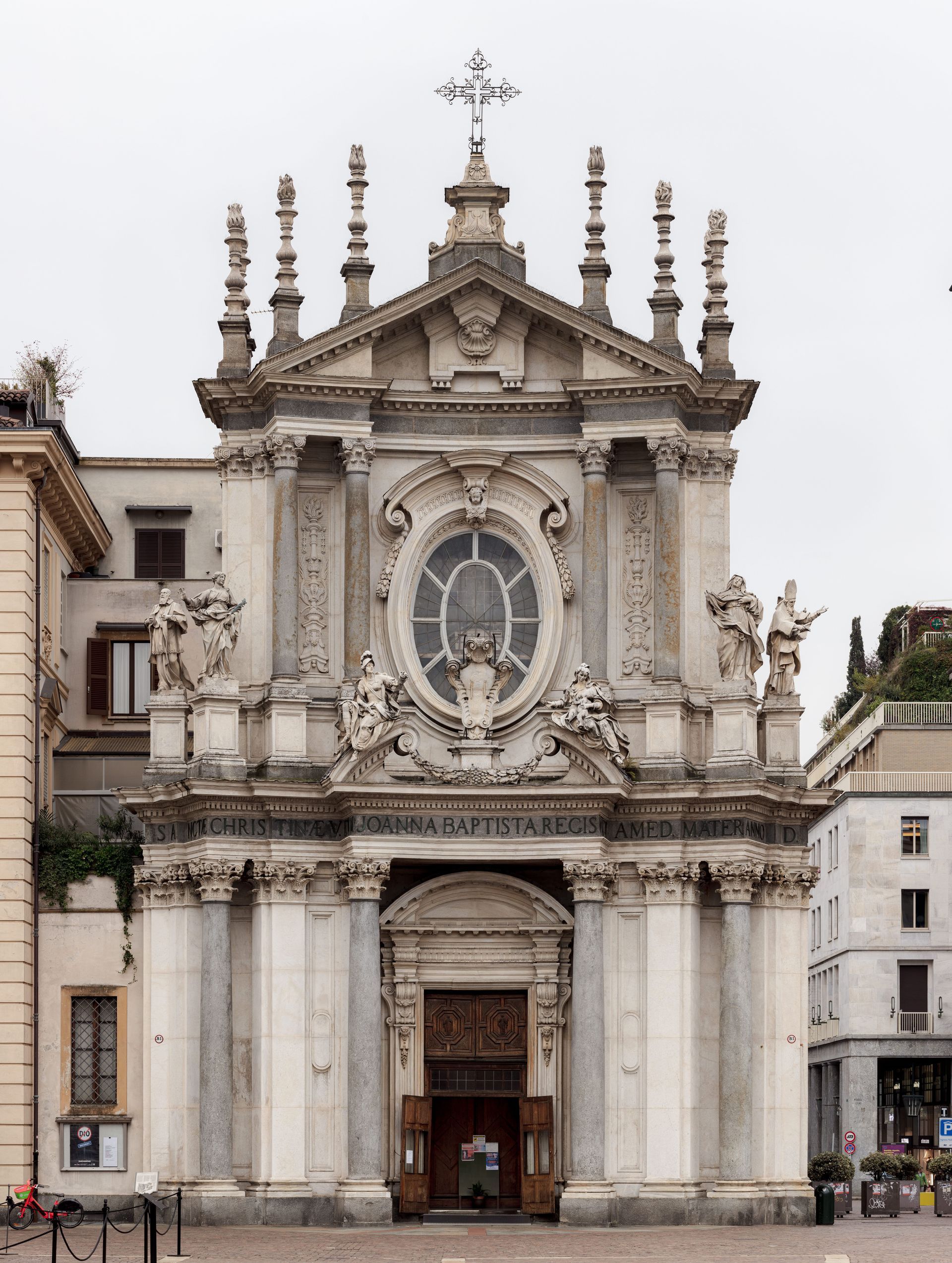 affreschi di Corrado Giaquinto prima del restauro