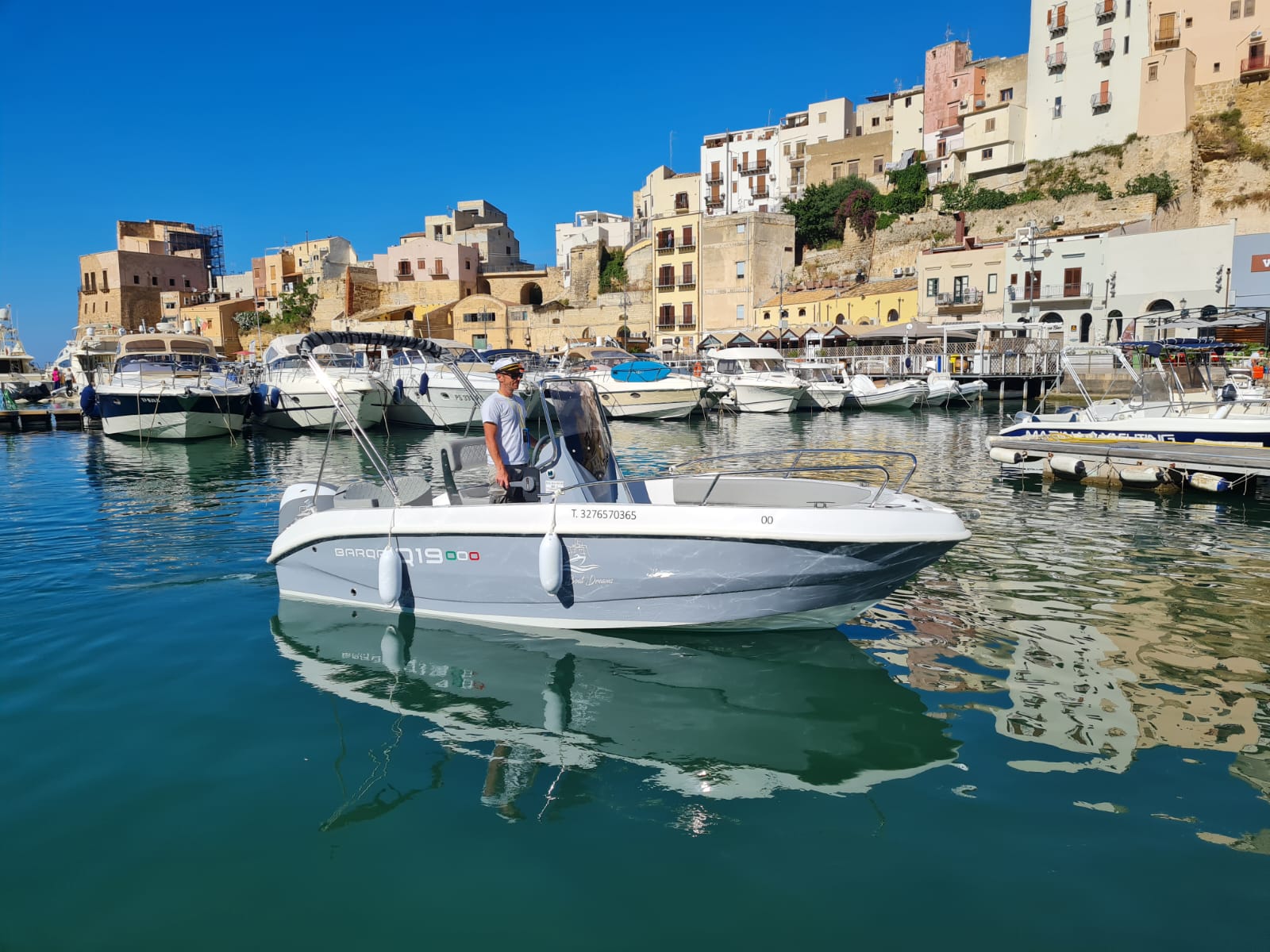 noleggio catamarano castellammare del golfo