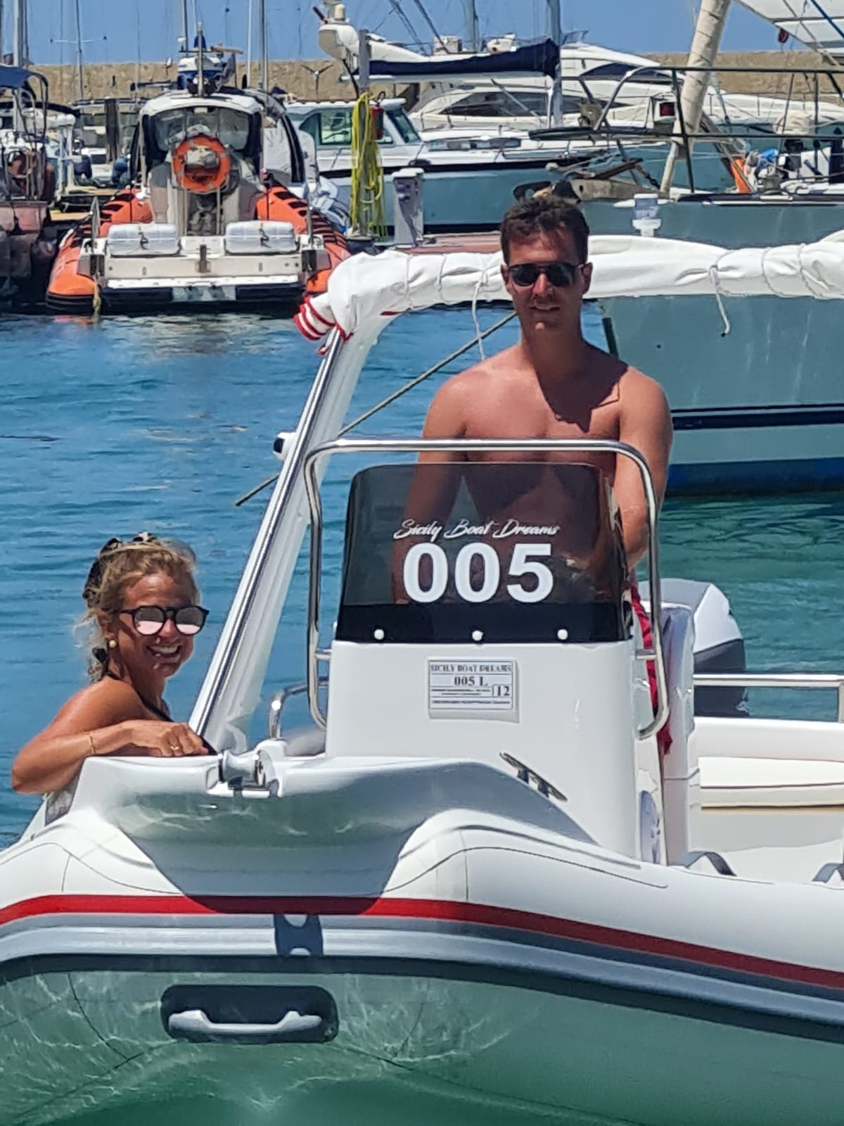 Faraglioni di Scopello barca a noleggio