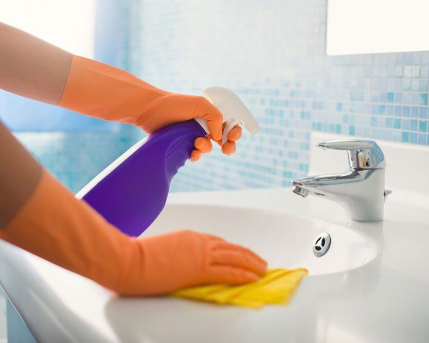 Bathroom Cleaning Expertise: Ensuring Pristine Cleanliness with Jacsimpson's Professional Touch - Professional Cleaner in Bangalow