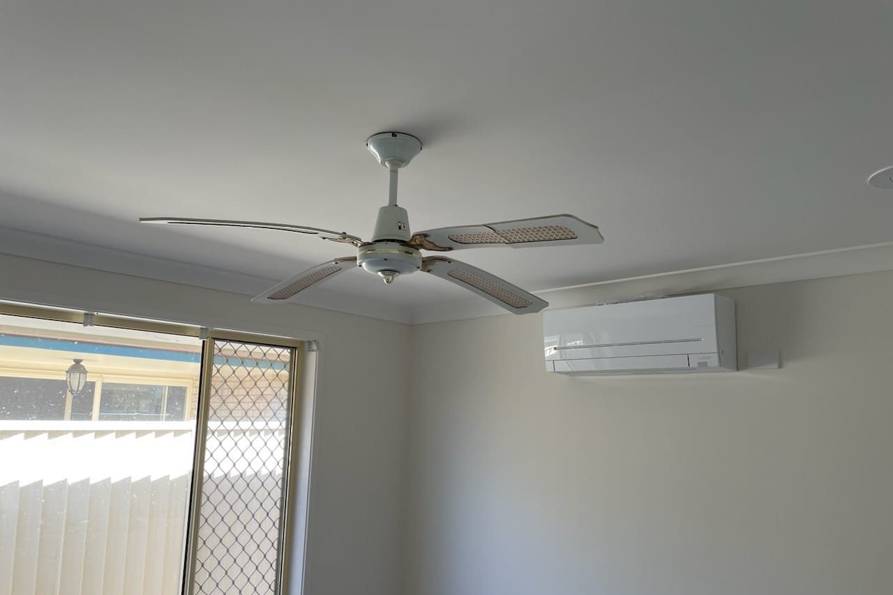 A Room With A Light Fixture