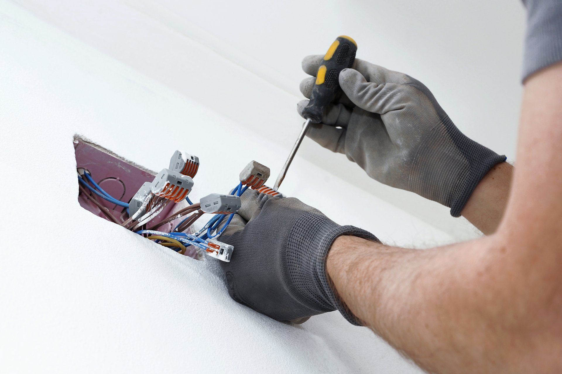 electrical contractor