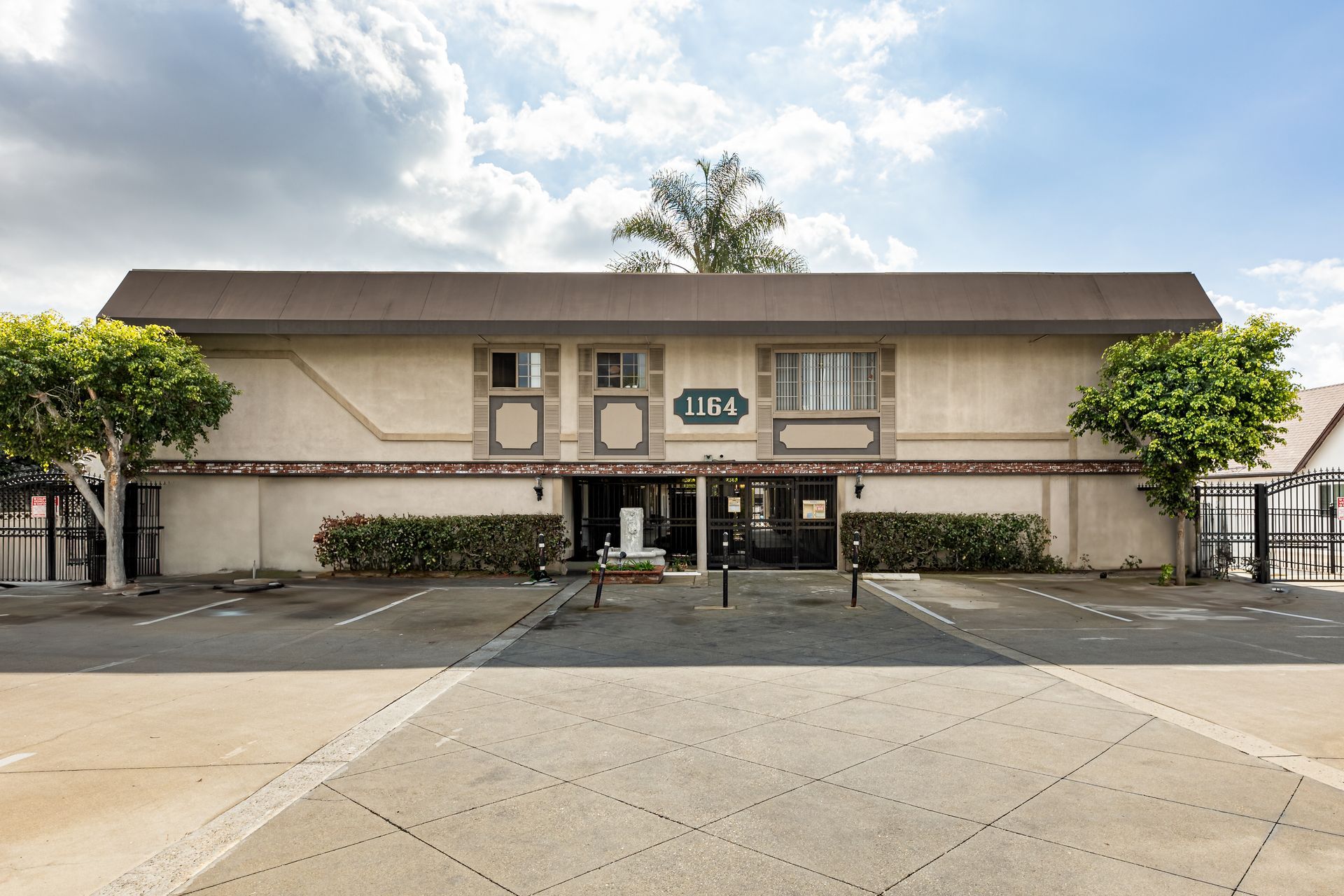 A building with the number 1104 on it.