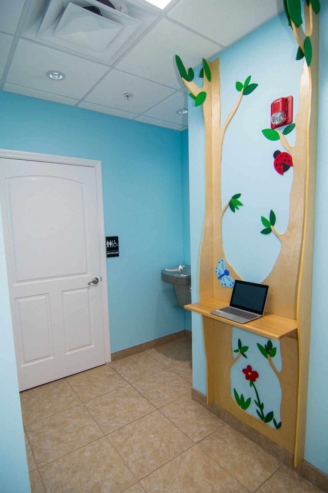 photo inside the consultation room.