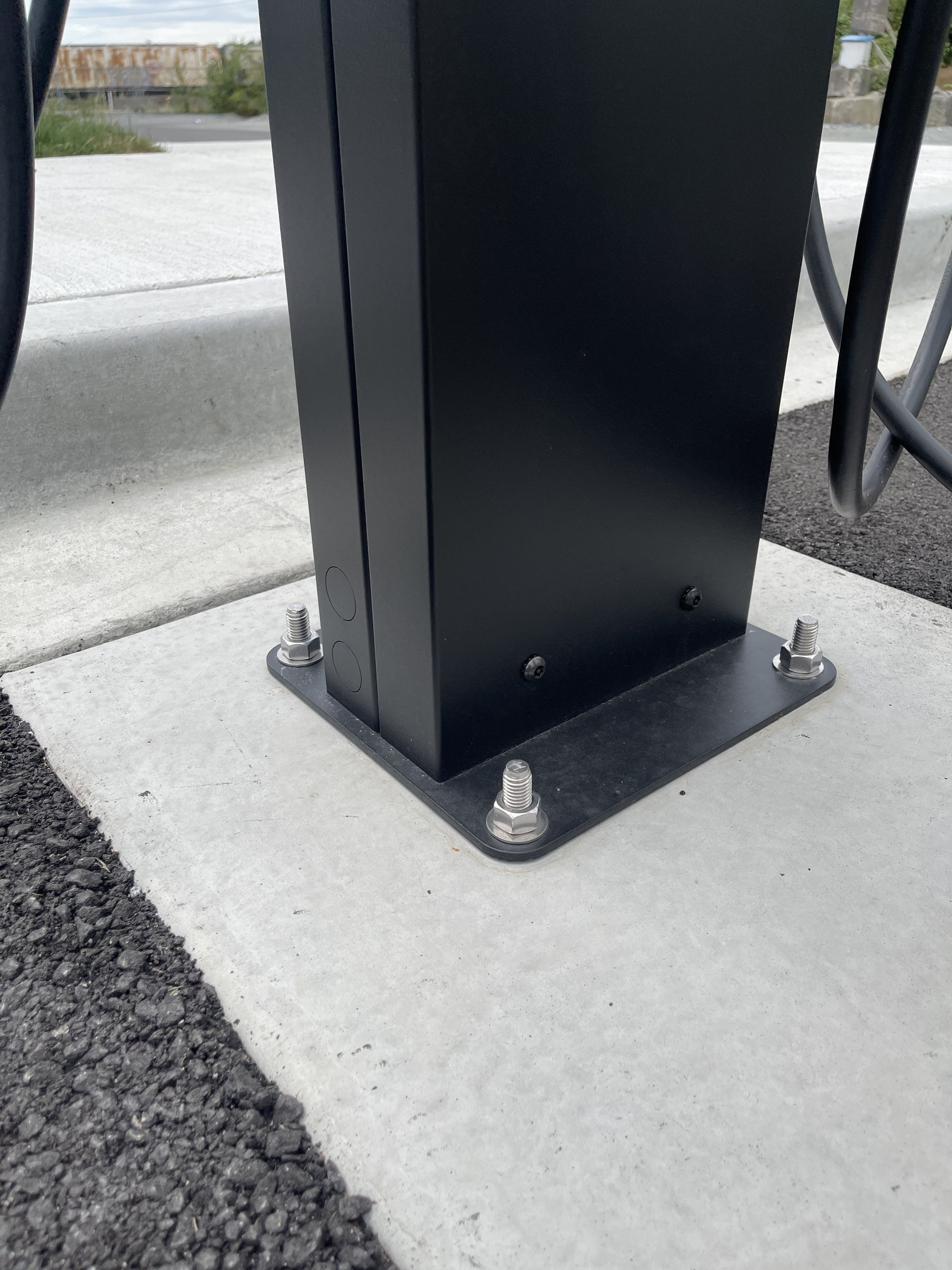 Wattz Up Dual Retraction Pedestal for EV Charger