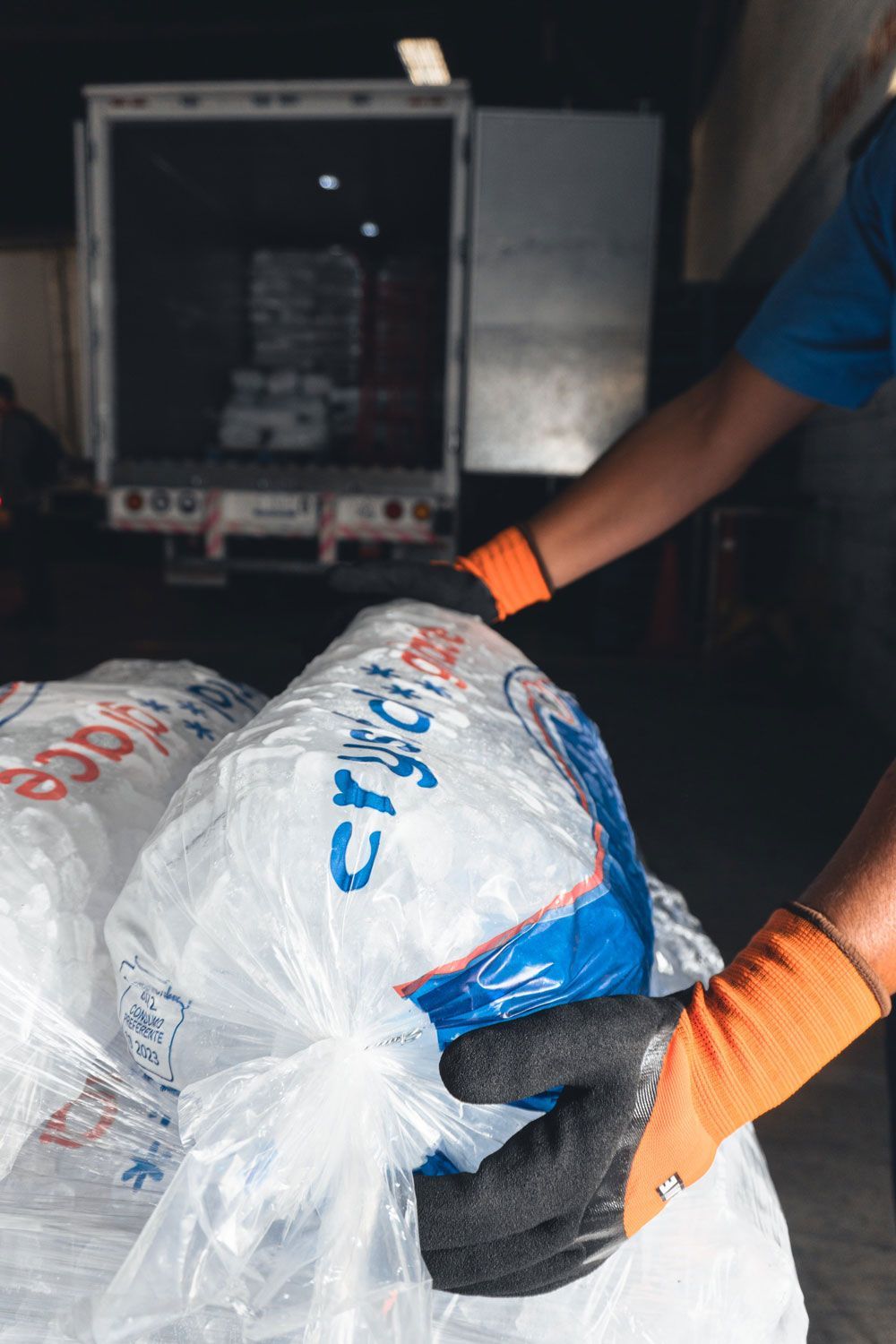 HIELO CRYSTAL GLACE  -  Hielo en bolsa de cilindro