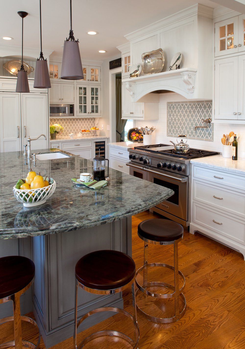 Family Room — Novato, CA — Julie Williams Design