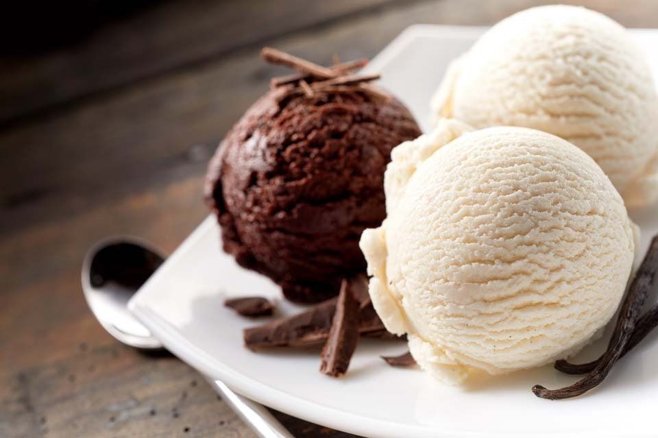 gelato alla vaniglia e al cioccolato
