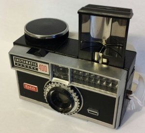 The Instamatic 400 – with the flash open and ready to accept the peanut bulb. 1963-1966