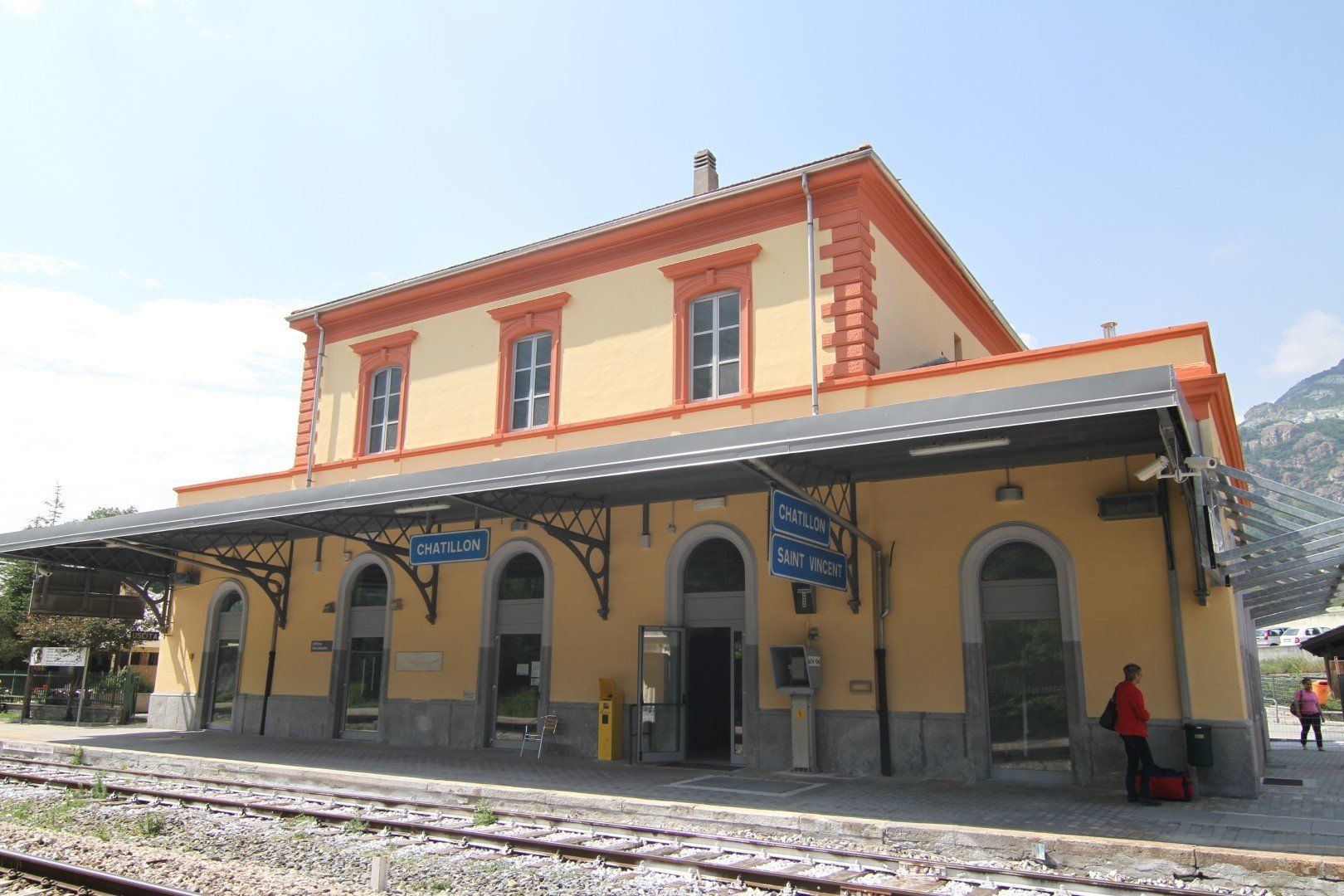 vetrate di un albergo