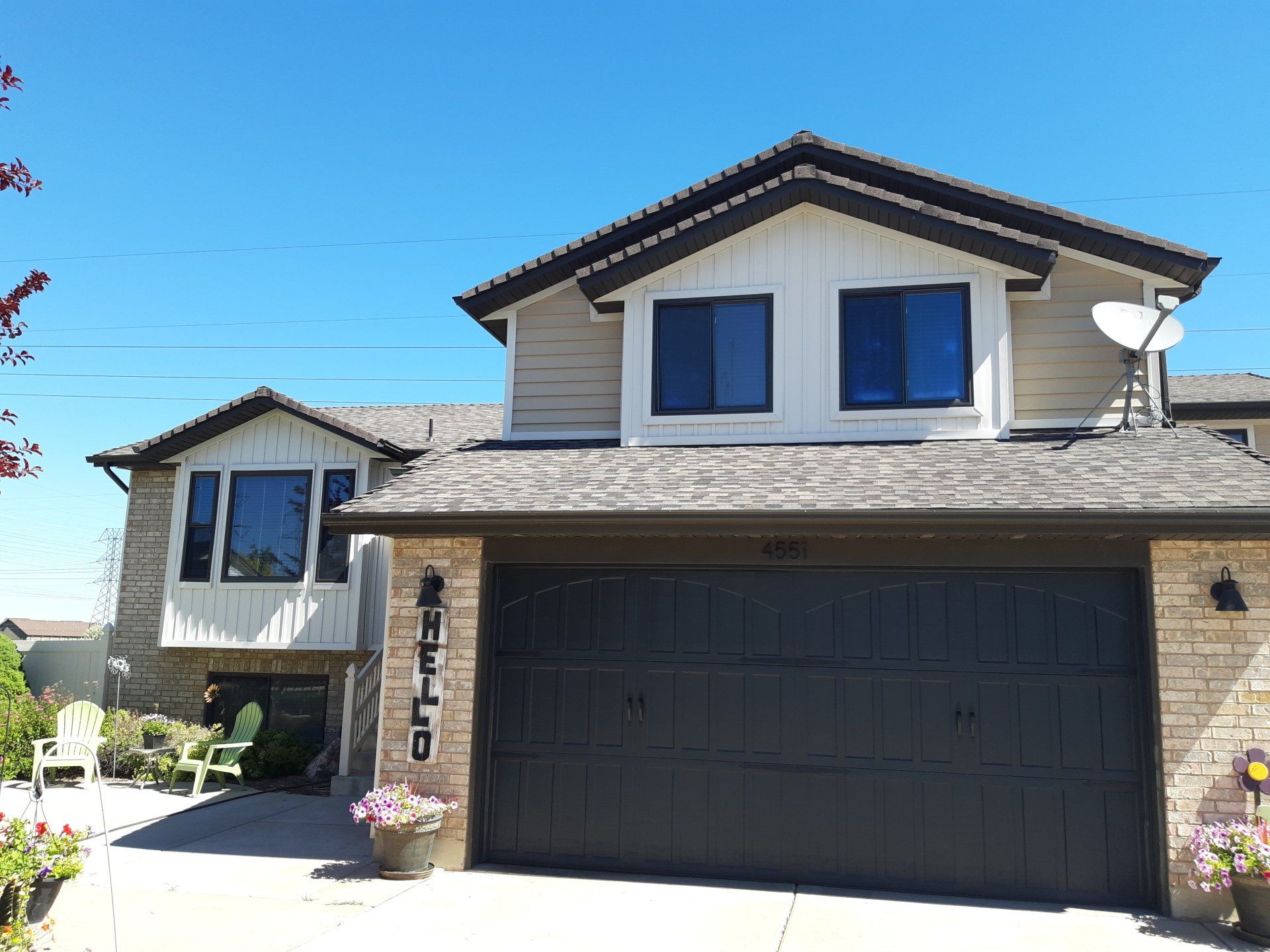Garage with Window Attic — West Haven, UT — Vinyl Guys