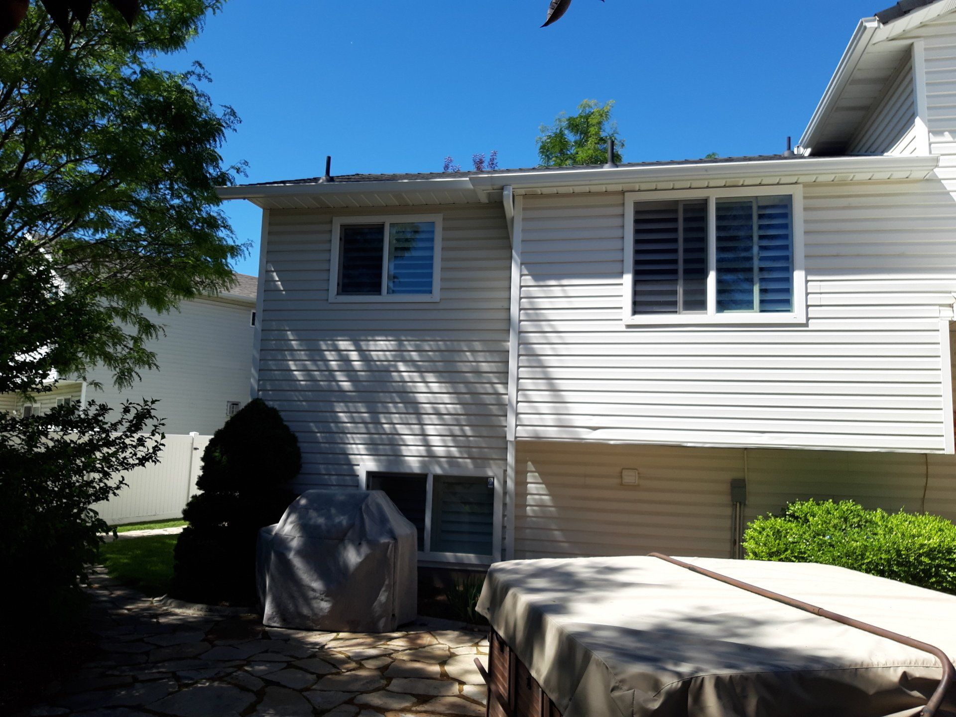 White Walled House — West Haven, UT — Vinyl Guys