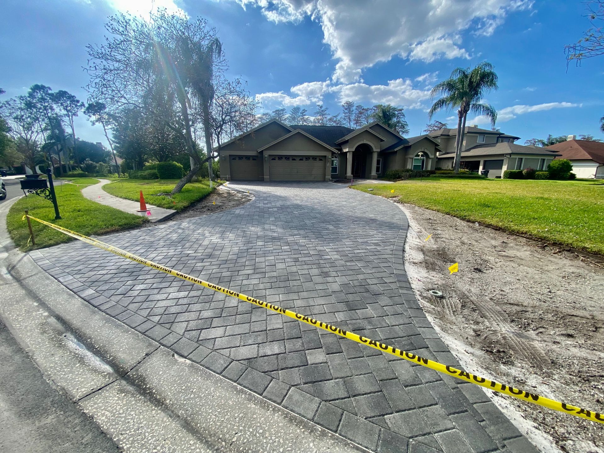 Flagstone - Union in Gray/Charcoal. Brick Paver Driveway in Tampa, FL