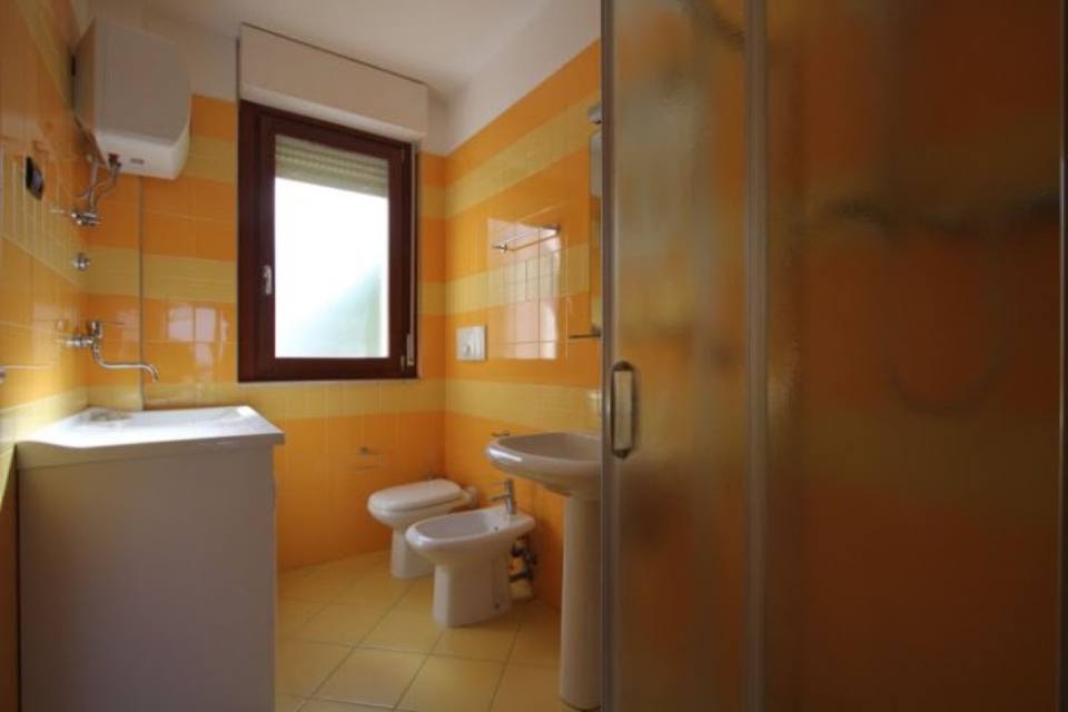 Bagno con doccia